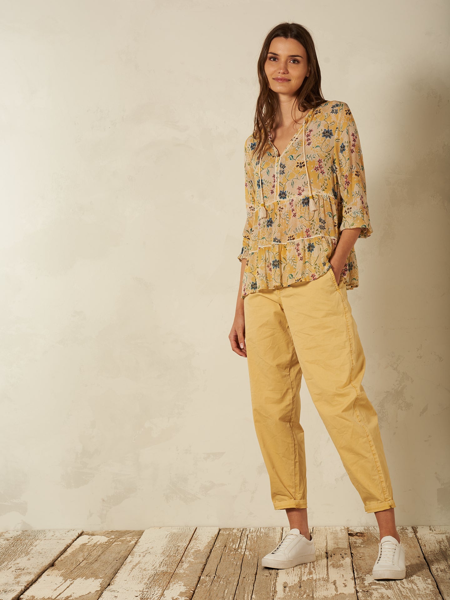 Blusa con volant