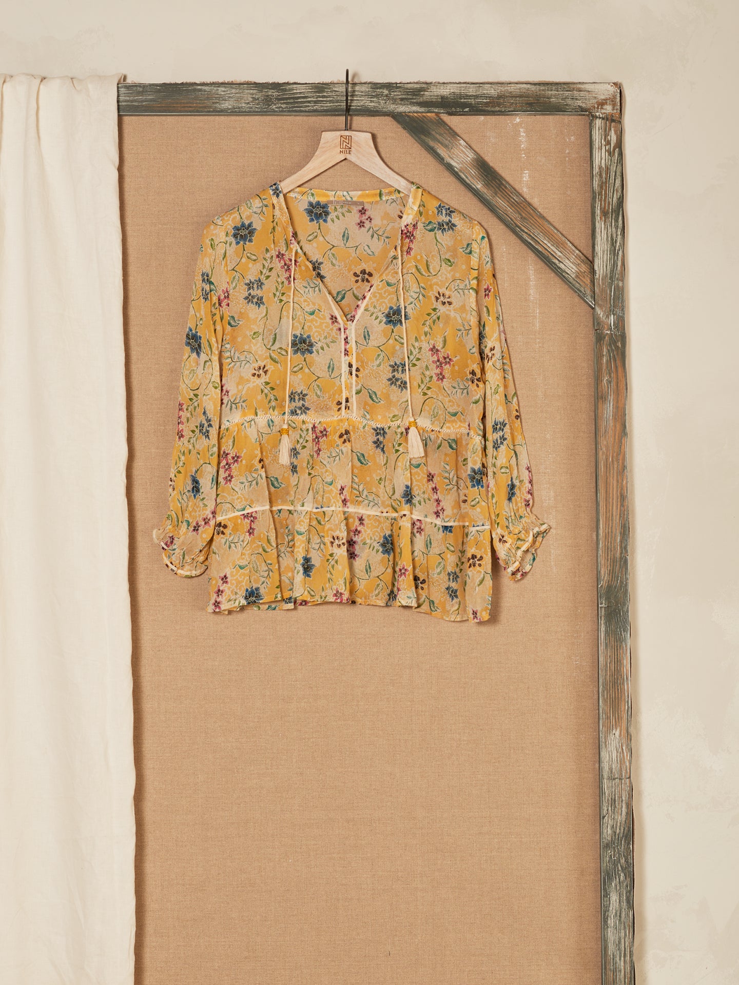 Blusa con volant