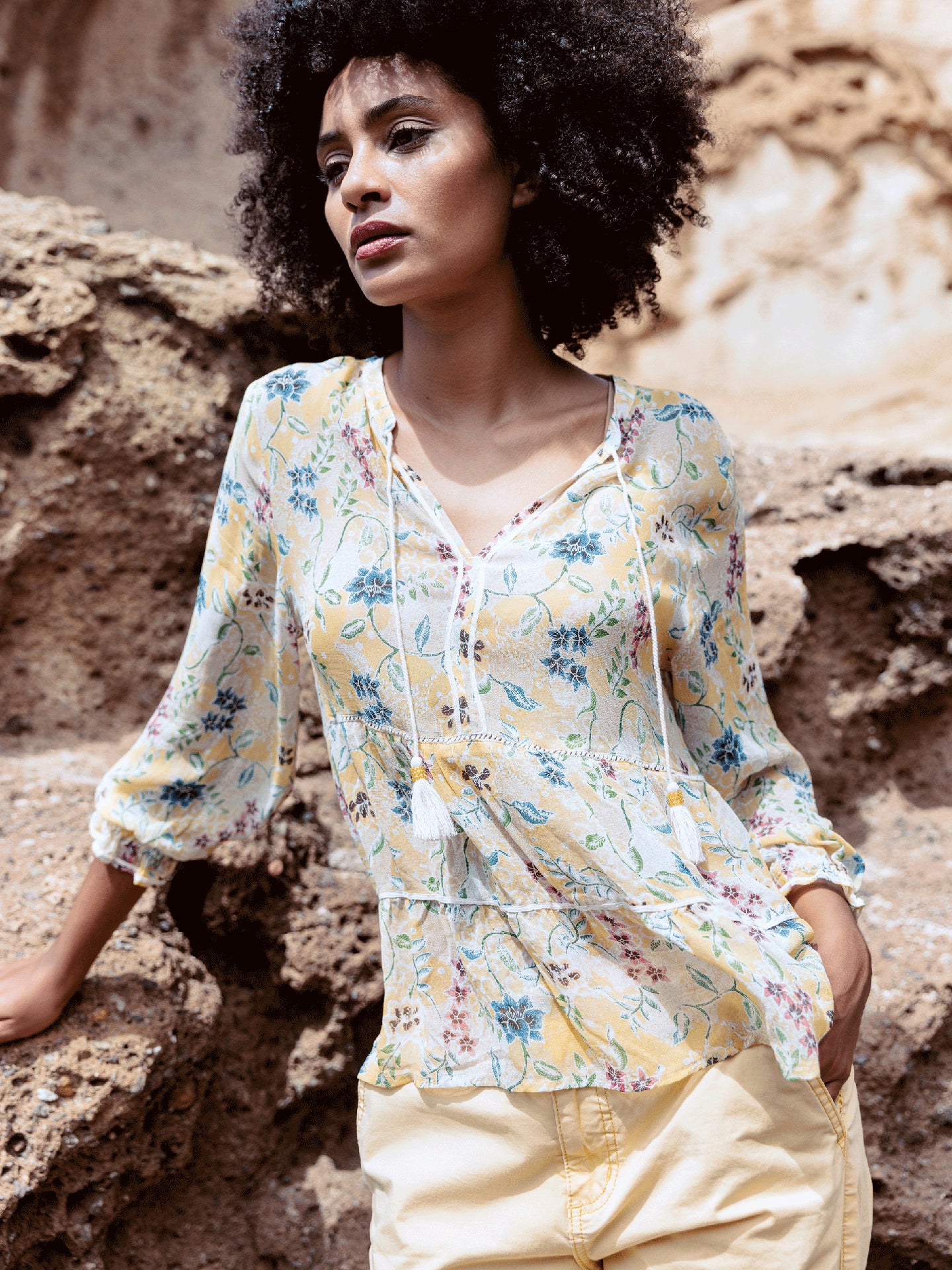 Blusa con volant