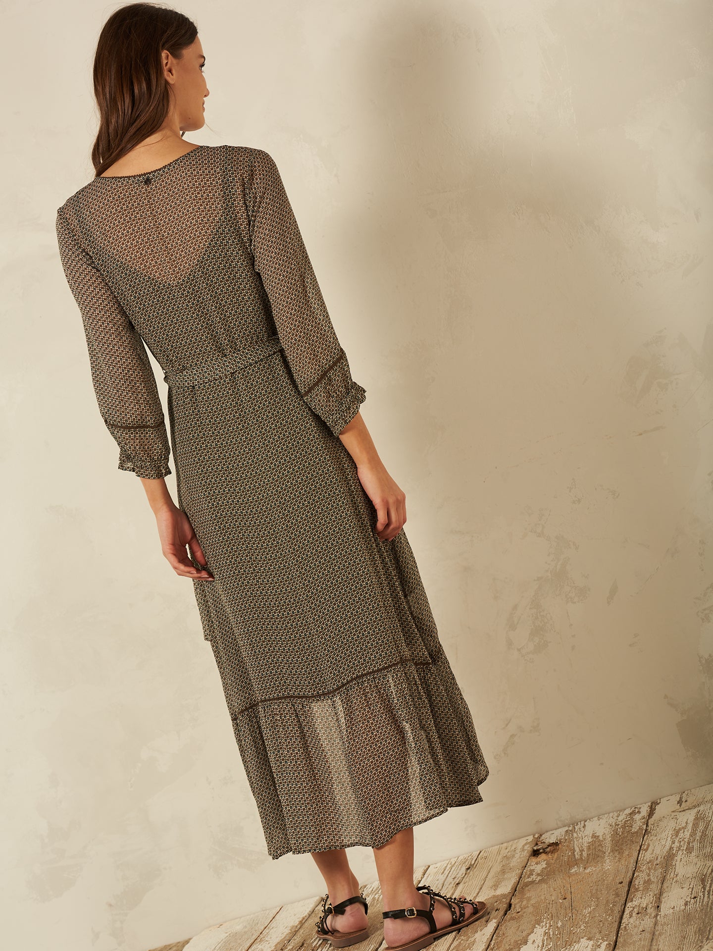 Kleid mit Volant
