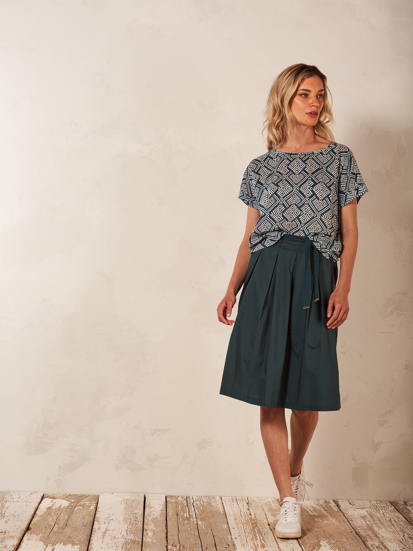Blusa con scollo rotondo