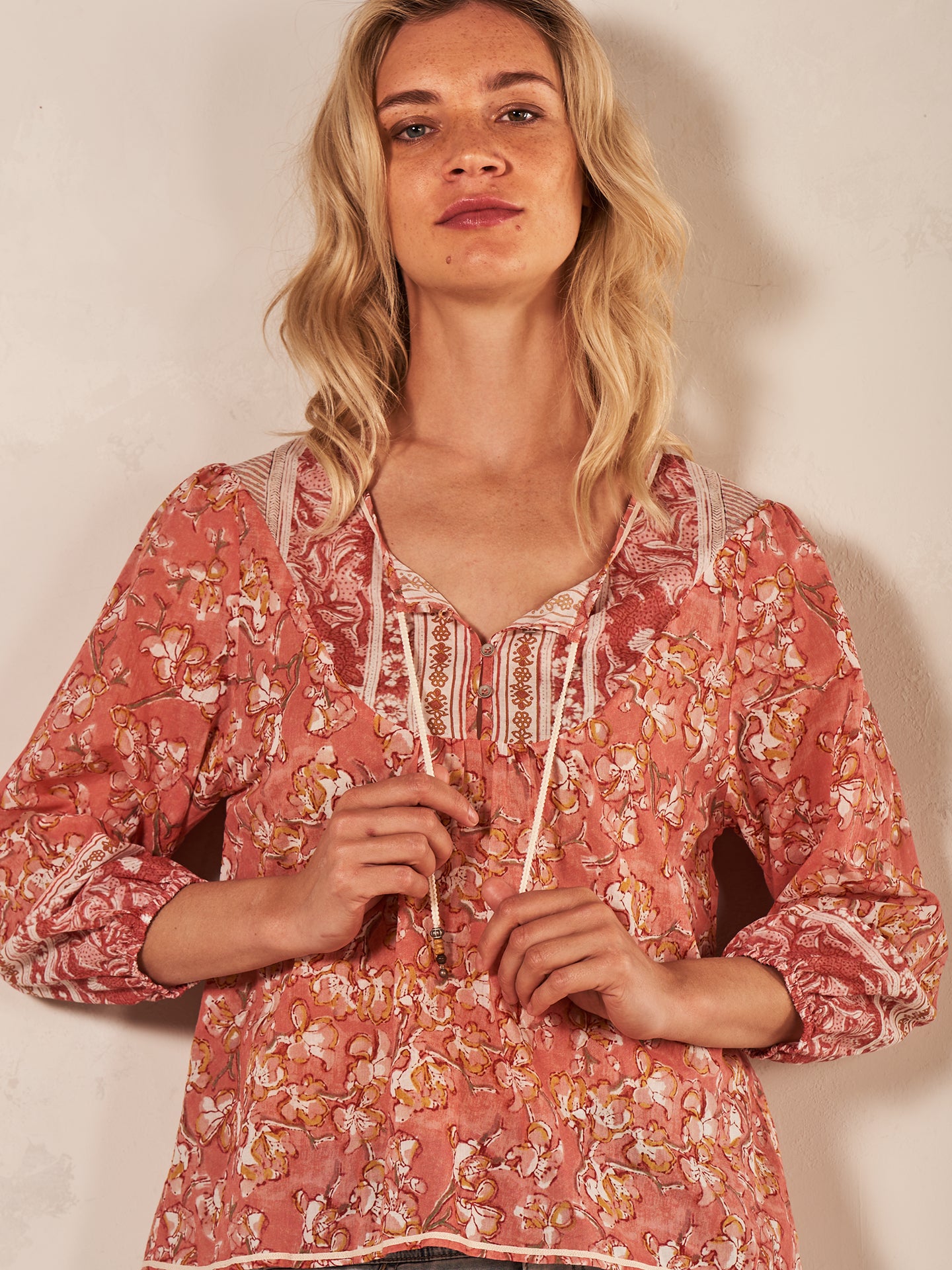 blouse à manches 3/4