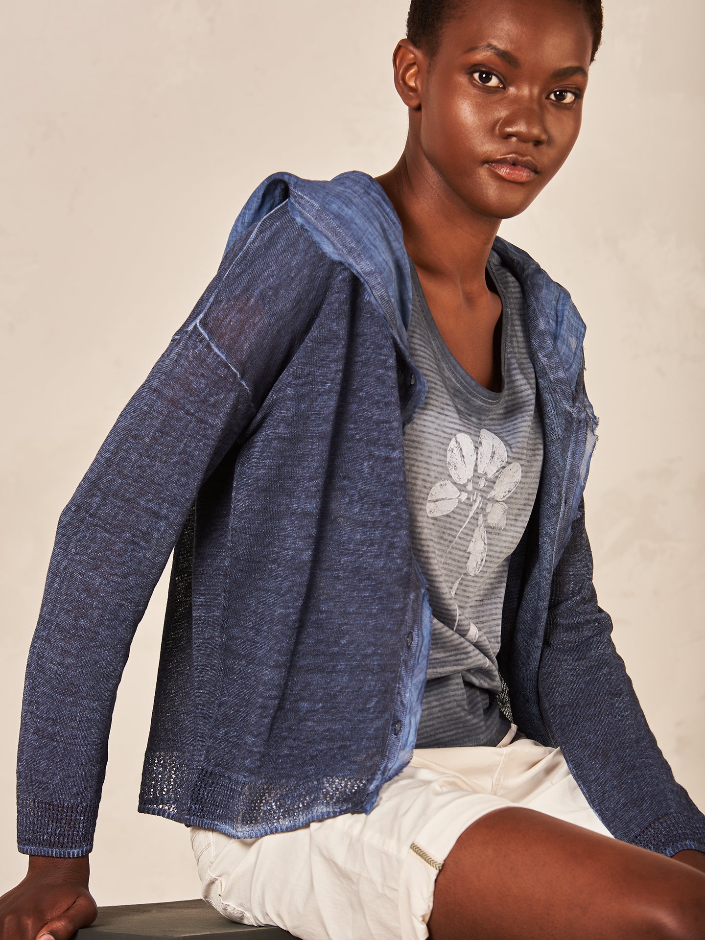 Strickjacke mit Leinen