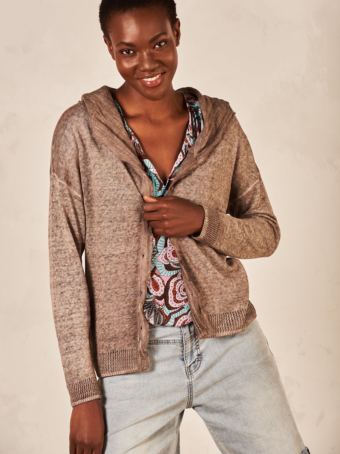 Strickjacke mit Leinen