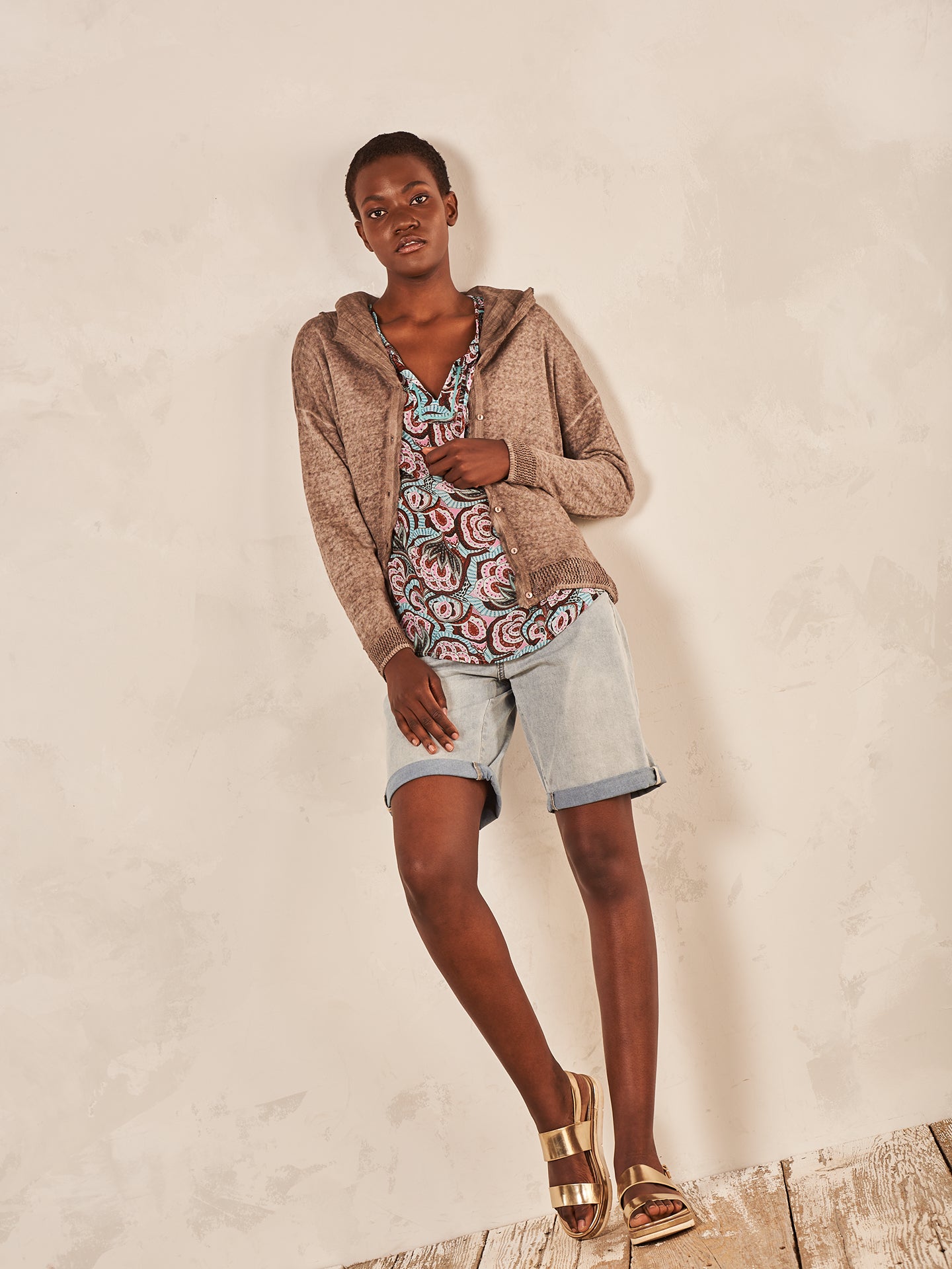 Strickjacke mit Leinen