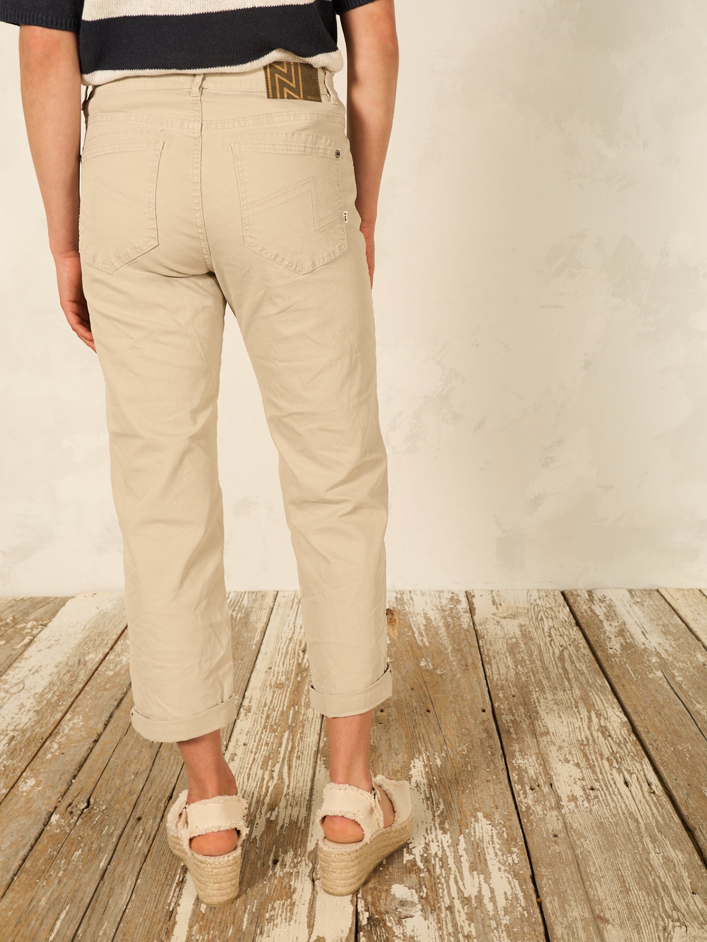 Pantaloni dritti