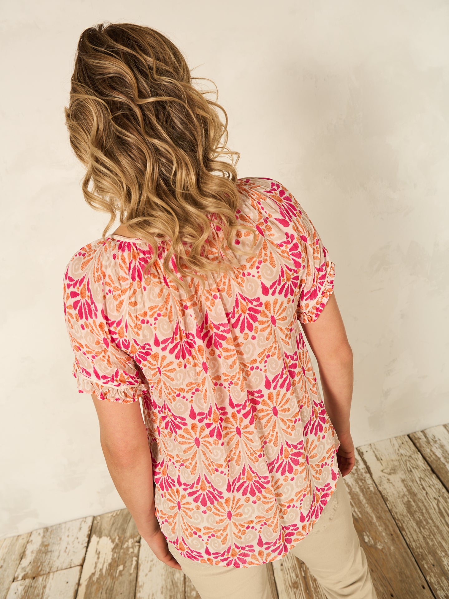 Bluse mit Rüschendetail