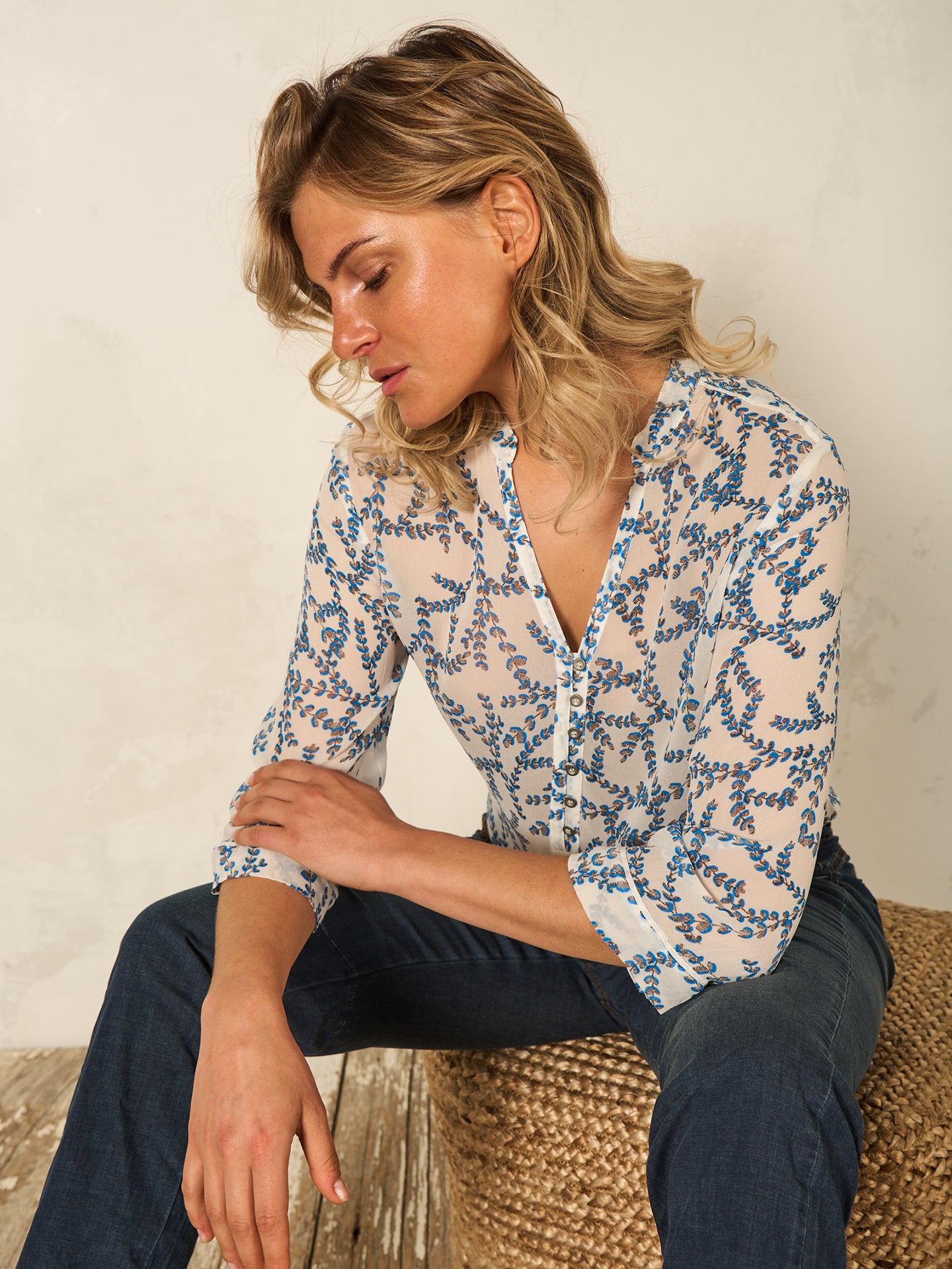 blouse avec patte de boutonnage