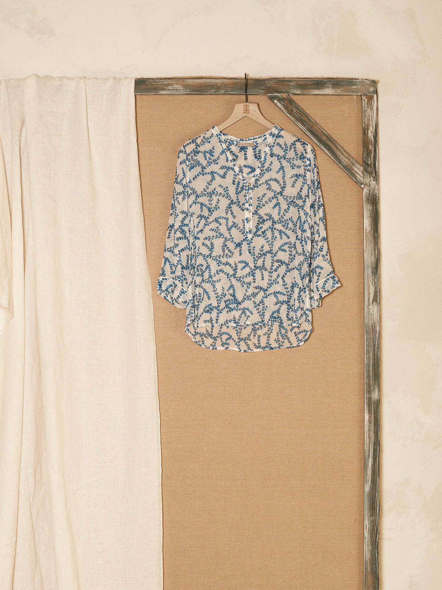 blouse avec patte de boutonnage