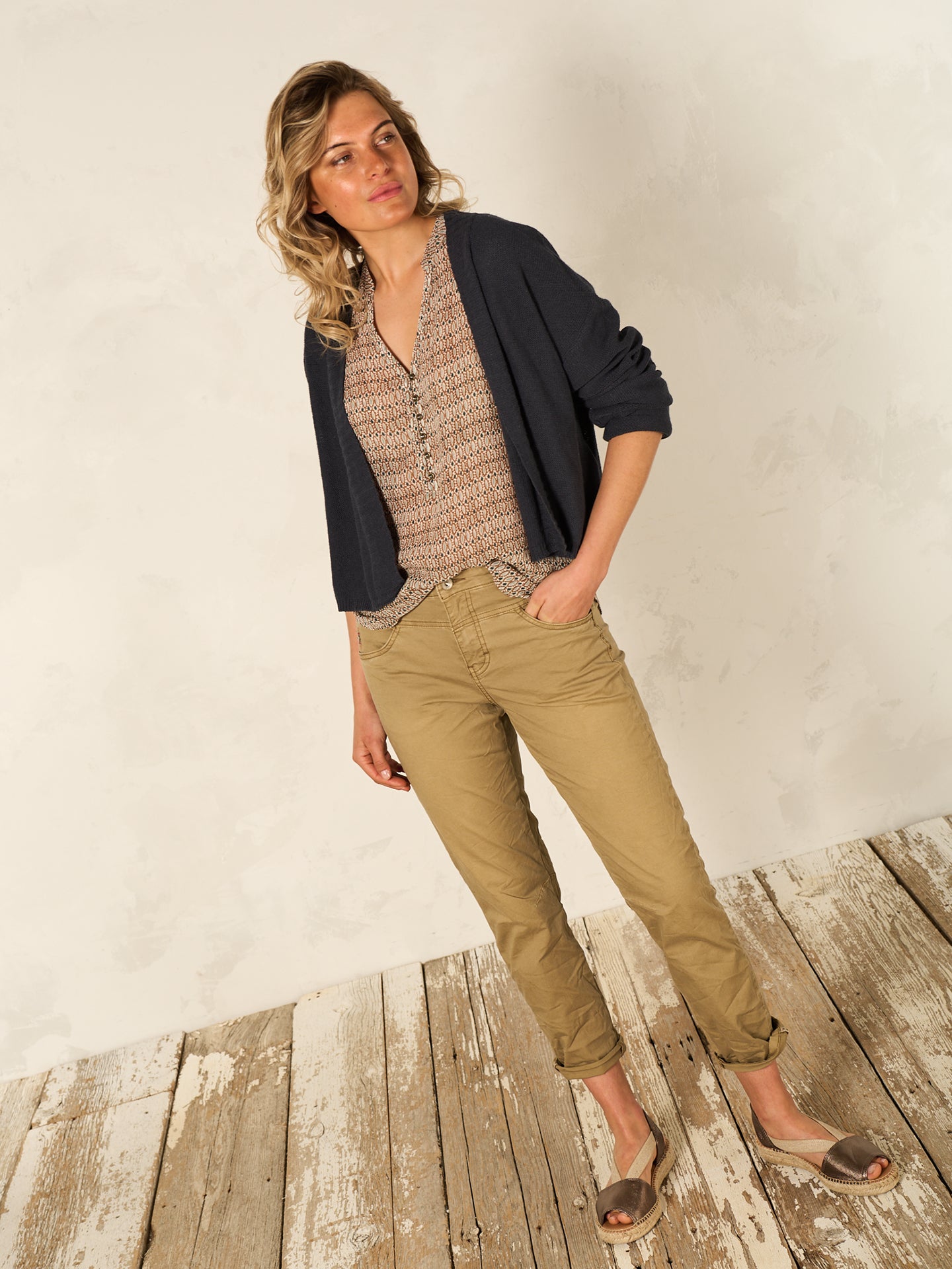blouse avec patte de boutonnage