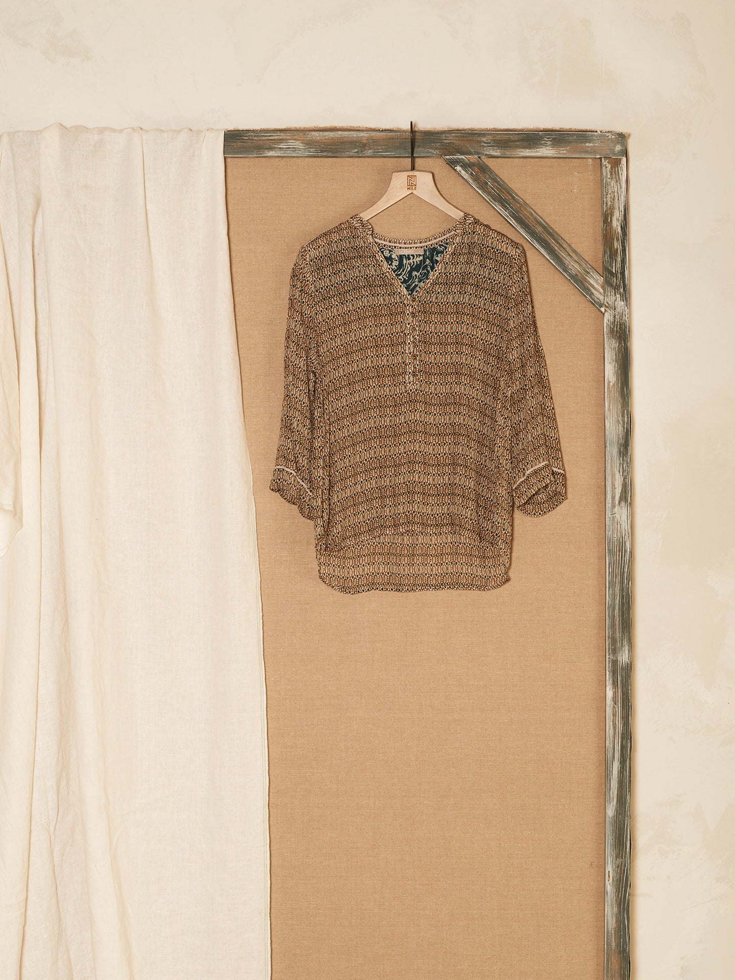 blouse avec patte de boutonnage