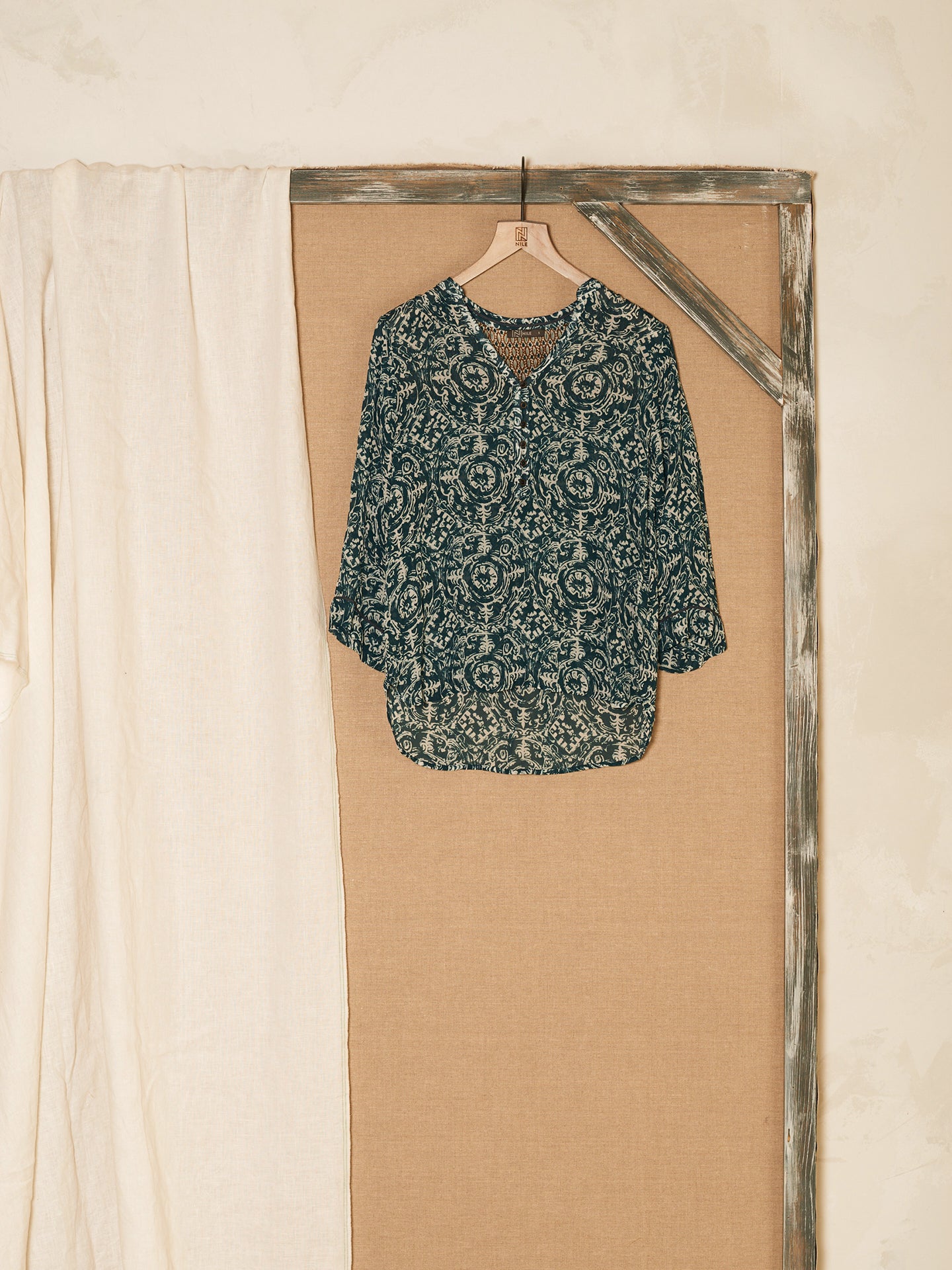 blouse avec patte de boutonnage