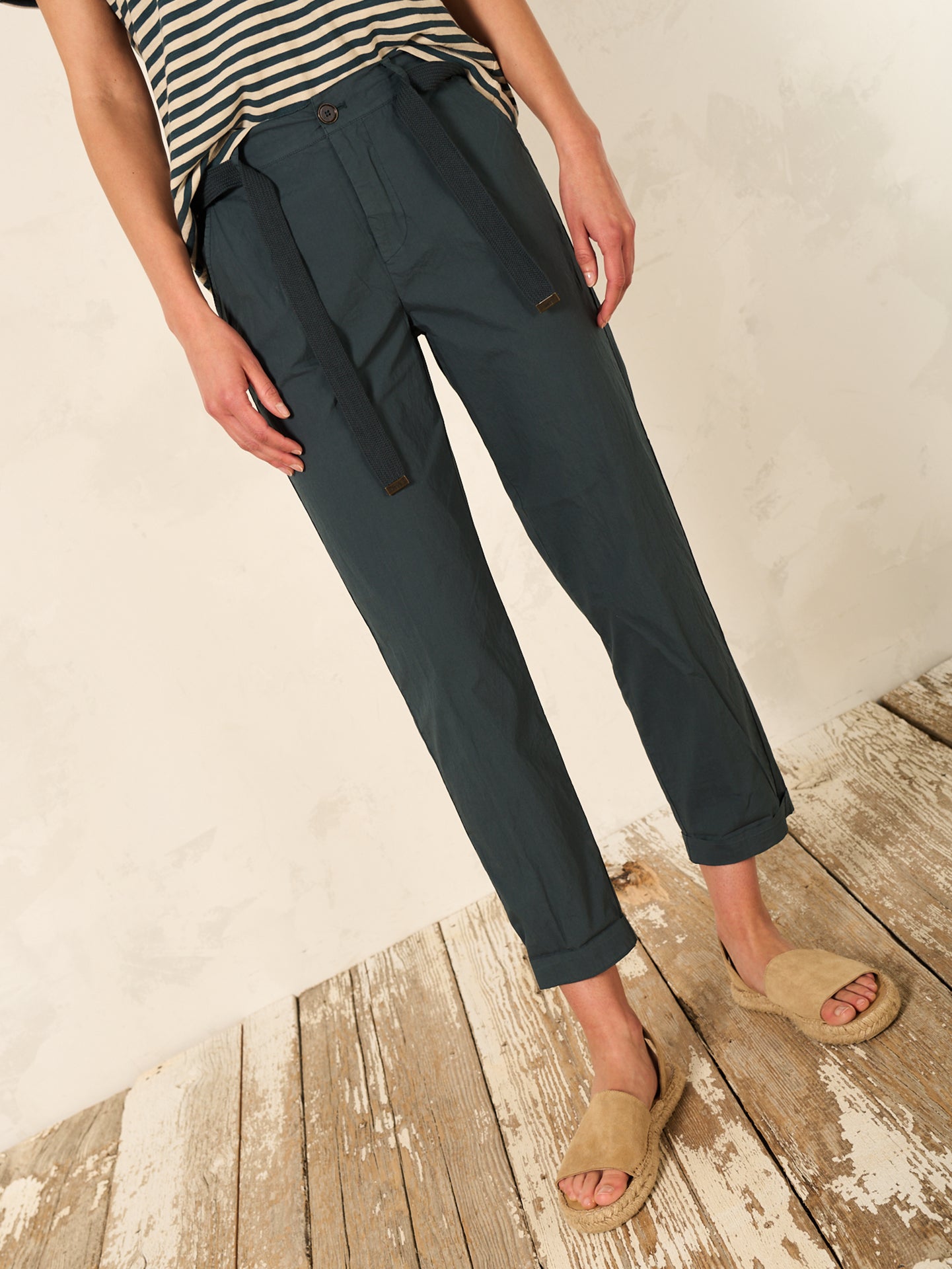 Pantaloni con cintura