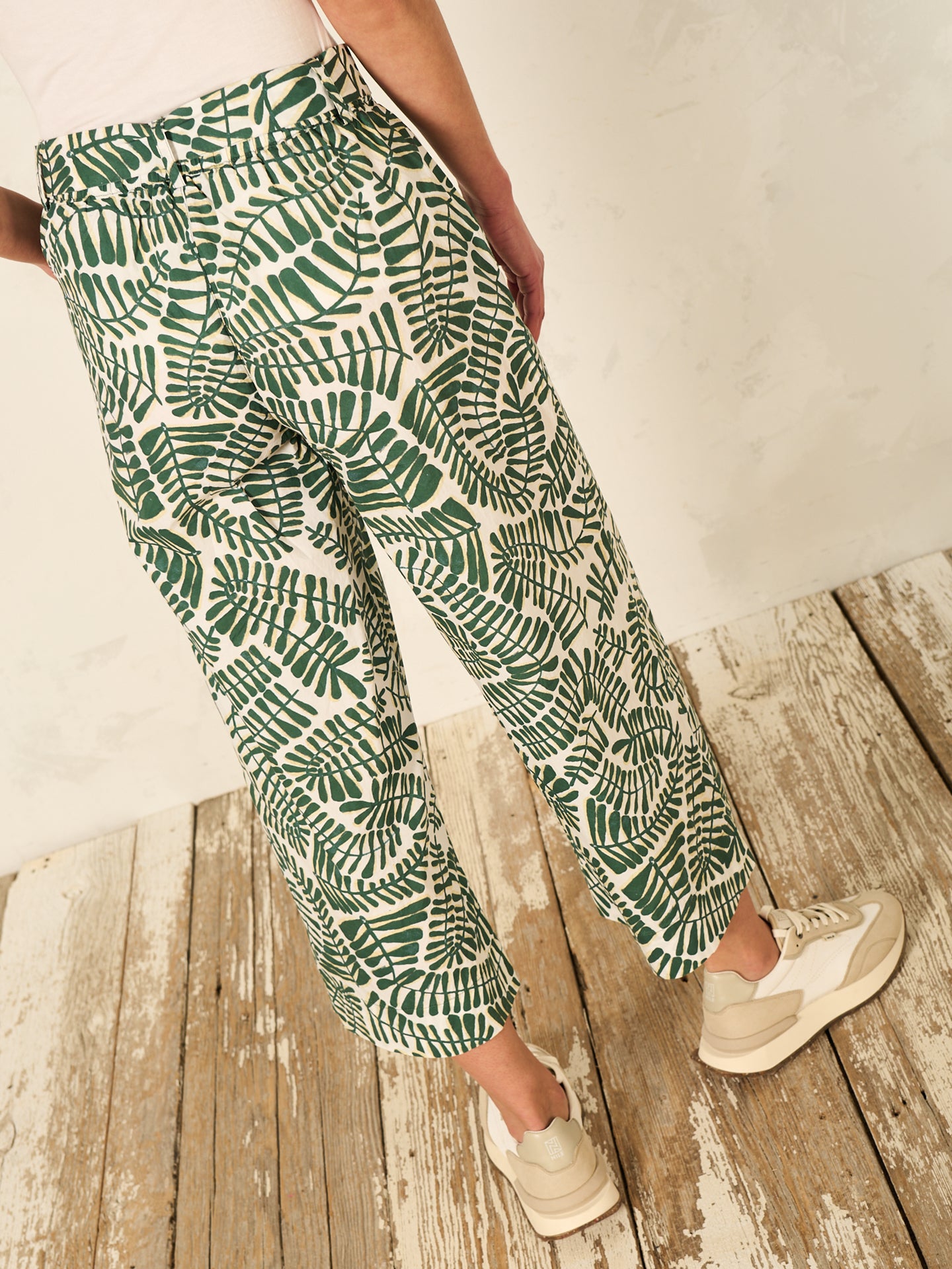Hose Wide