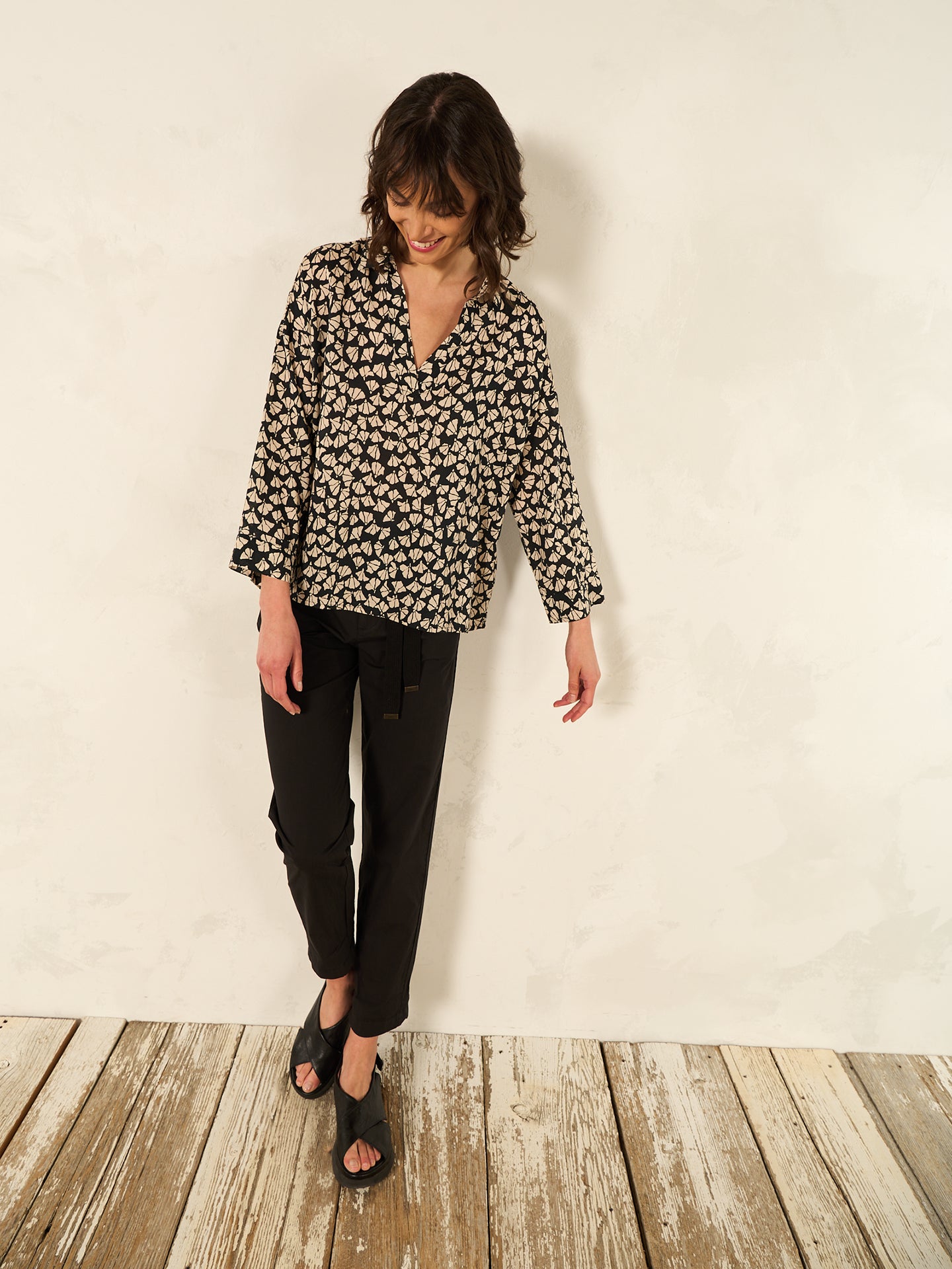 Blusa con scollo a V
