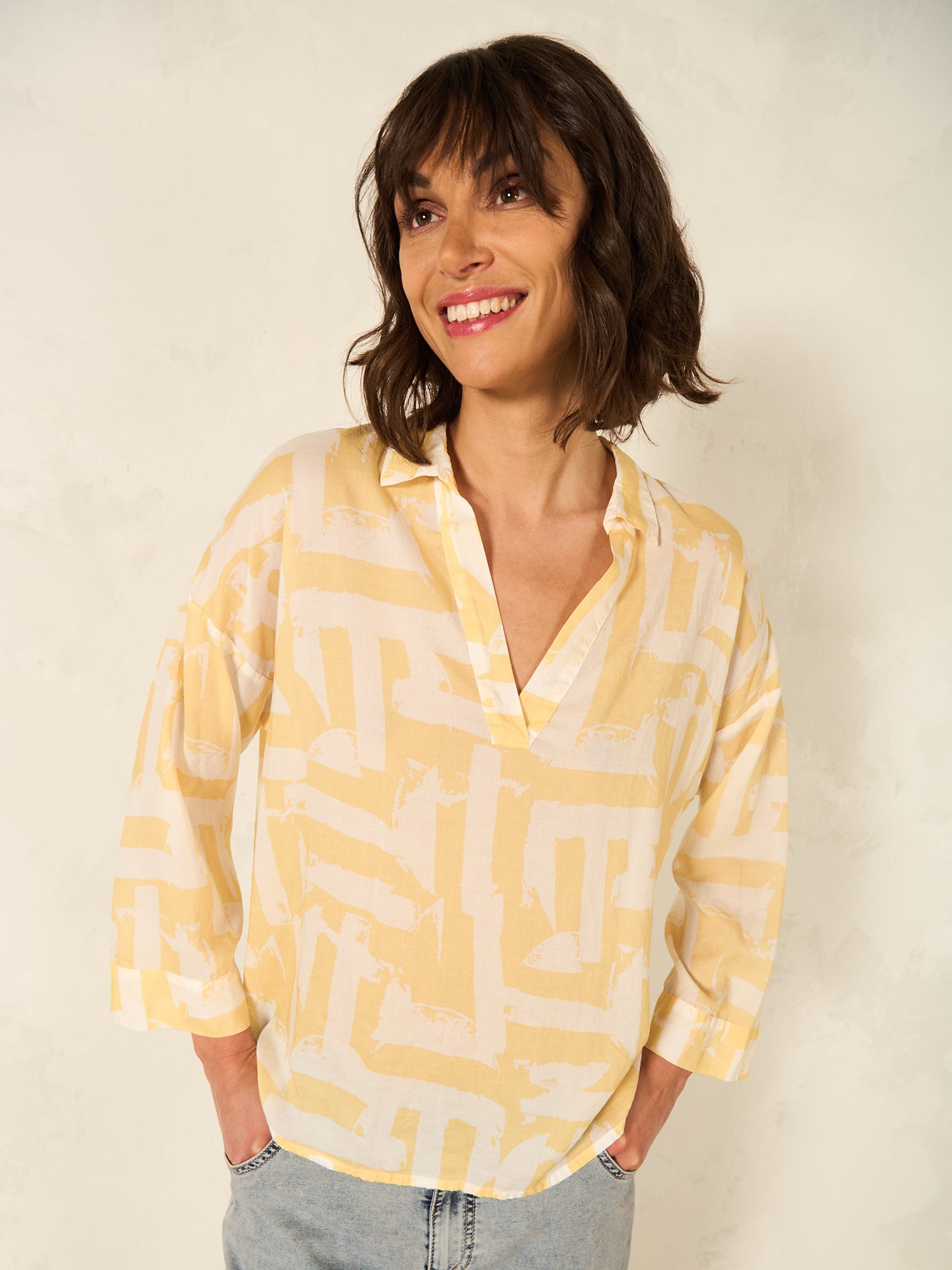 Blusa con scollo a V