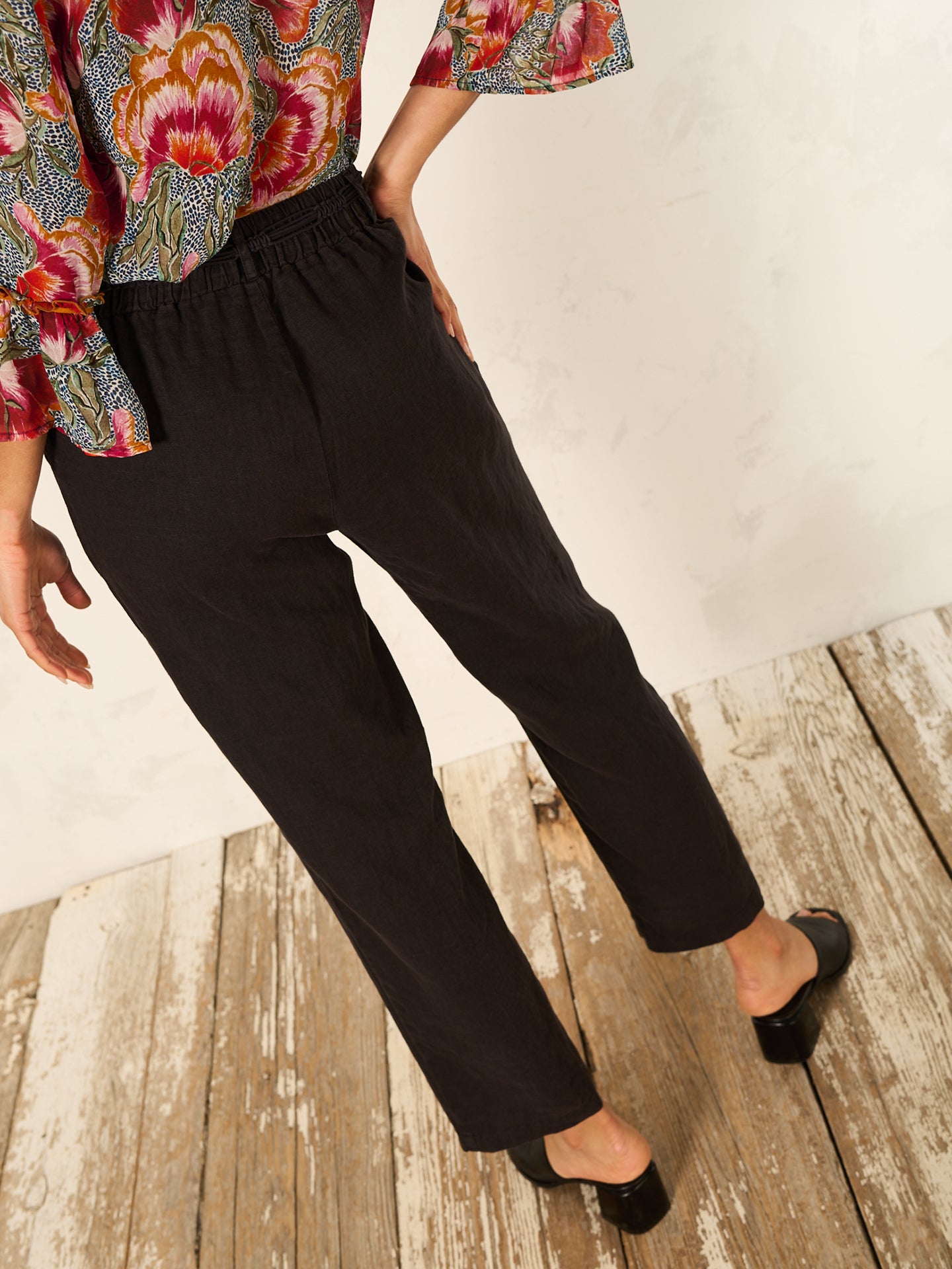 Pantaloni con cintura