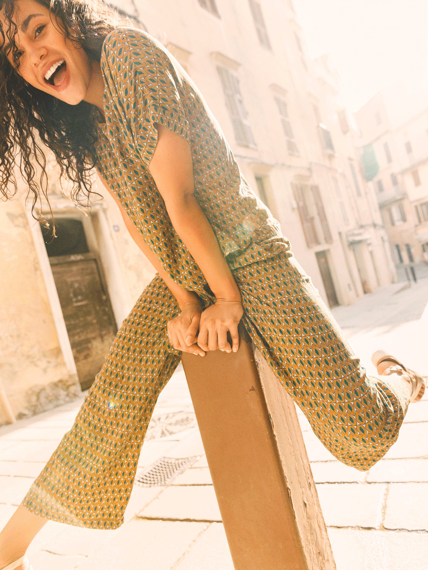 Pantaloni con vita elastica