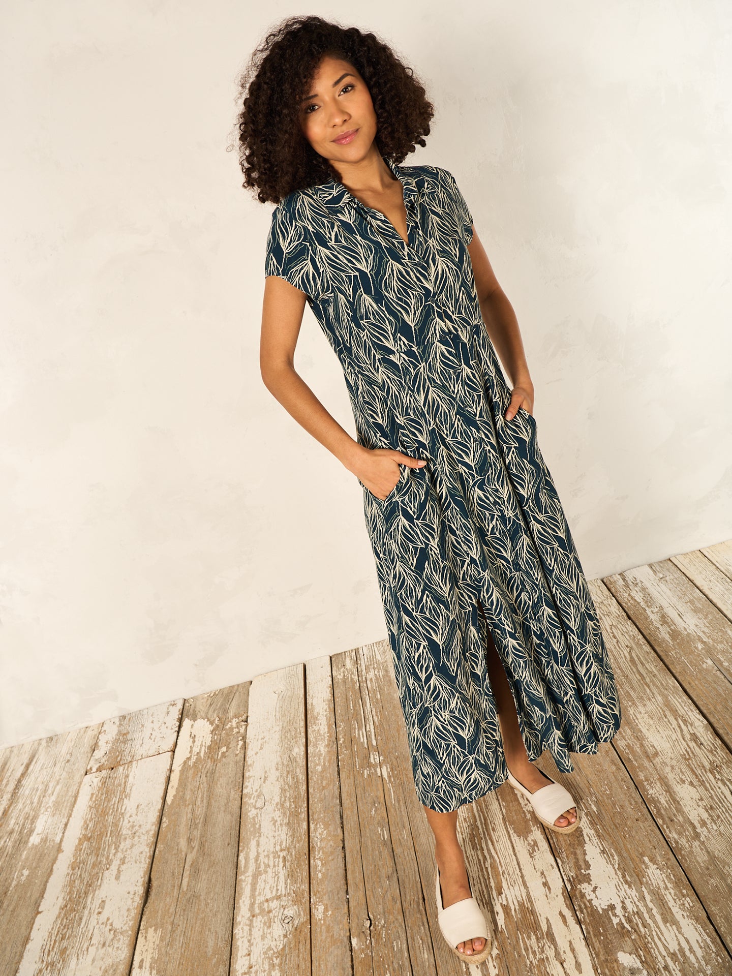 Kleid mit Kragen