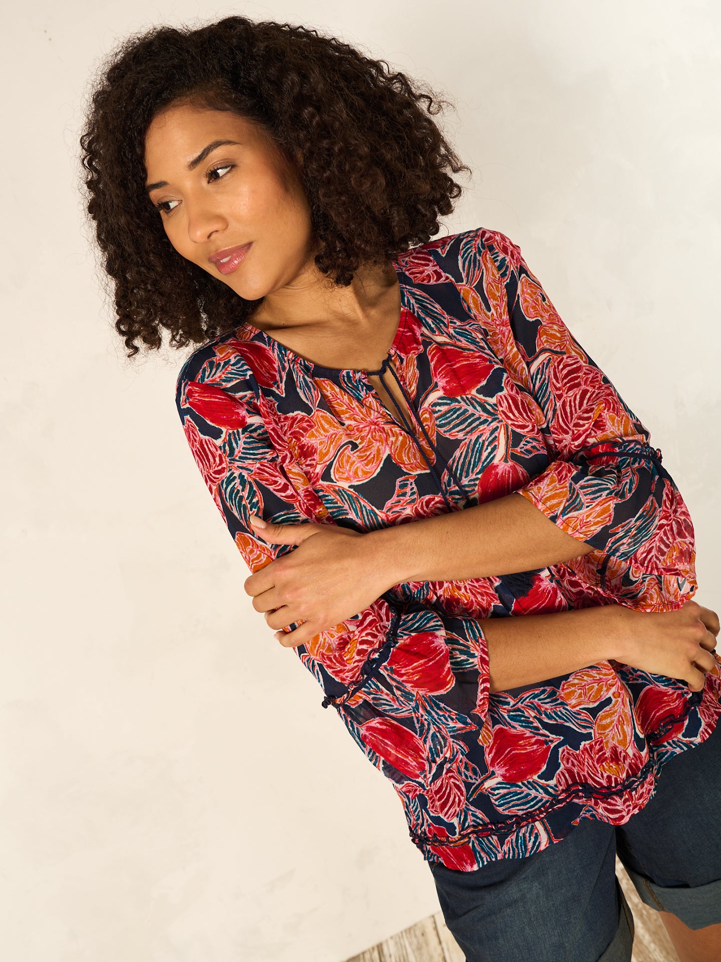 blouse avec détails à volants