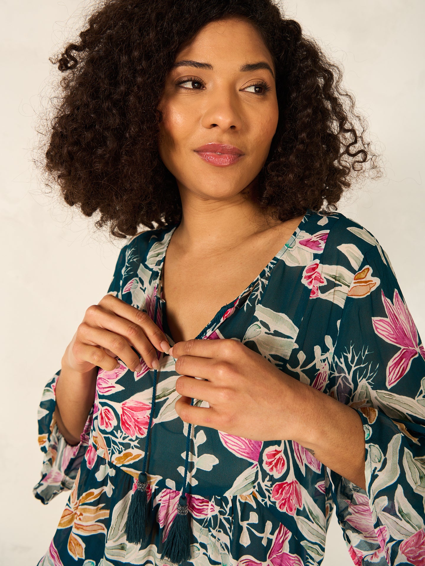 blouse avec détails à volants
