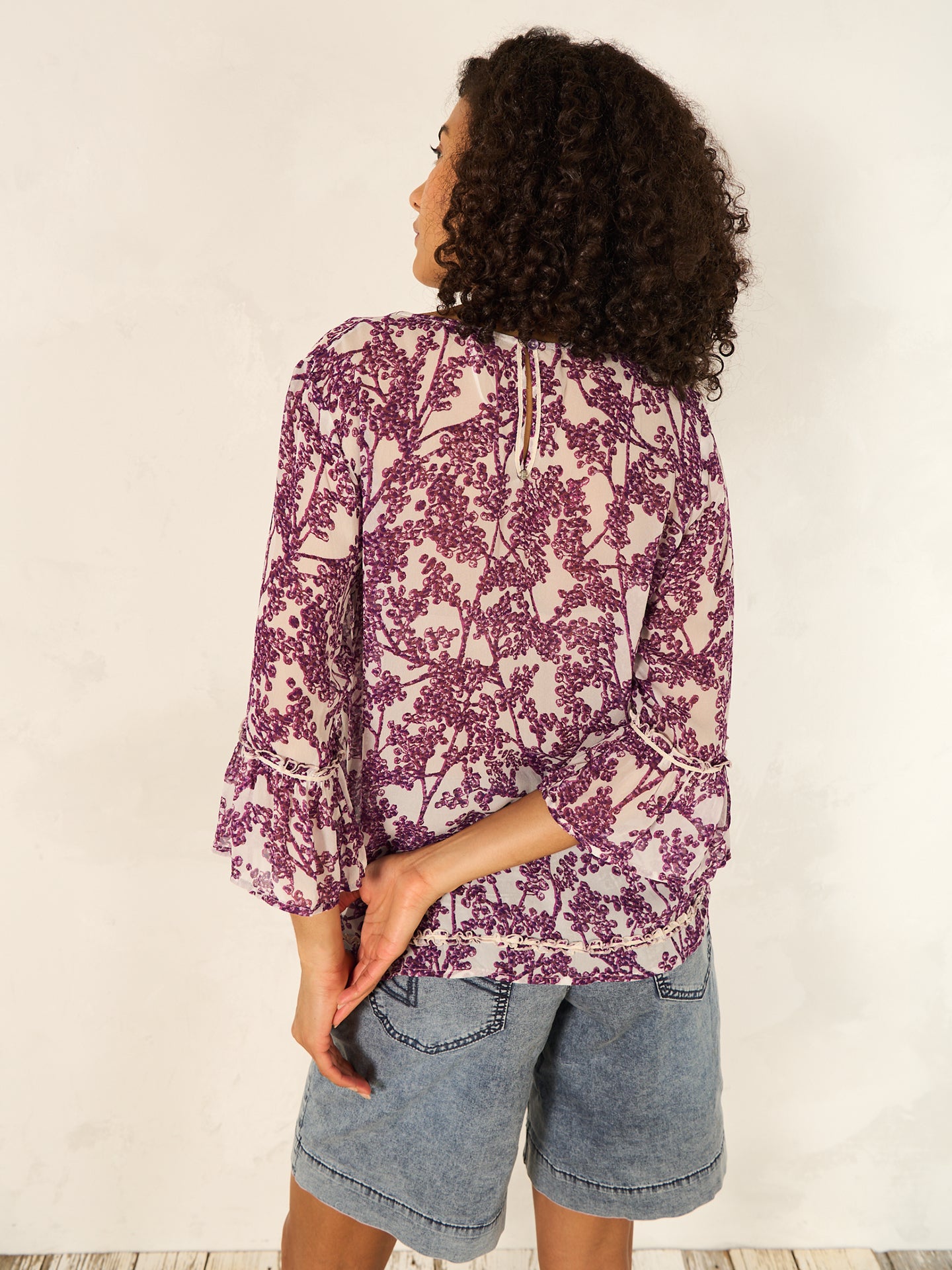blouse avec détails à volants