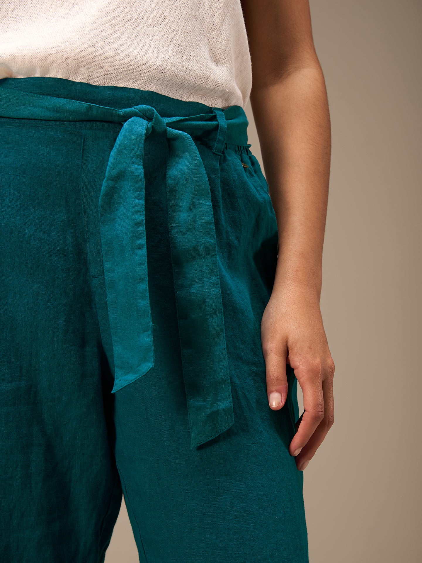 Hose mit Gürtel
