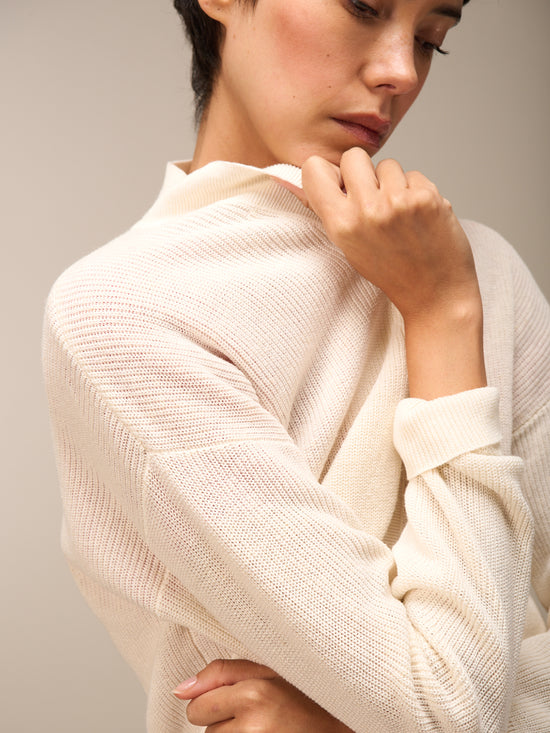 Strickjacke mit V-Ausschnitt