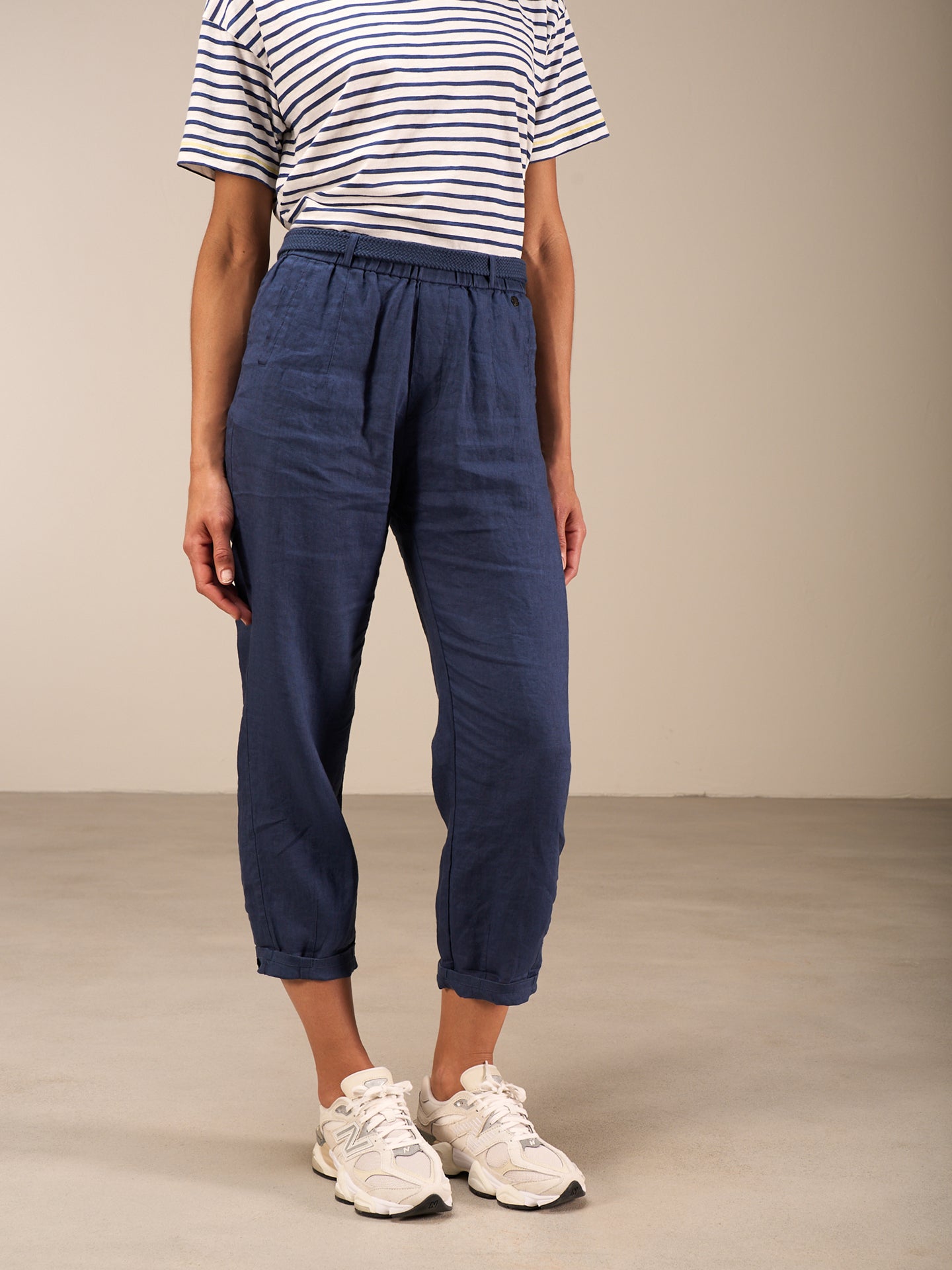 Pants with elastic waistband