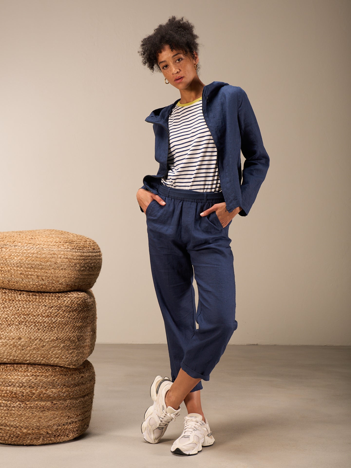 Pants with elastic waistband