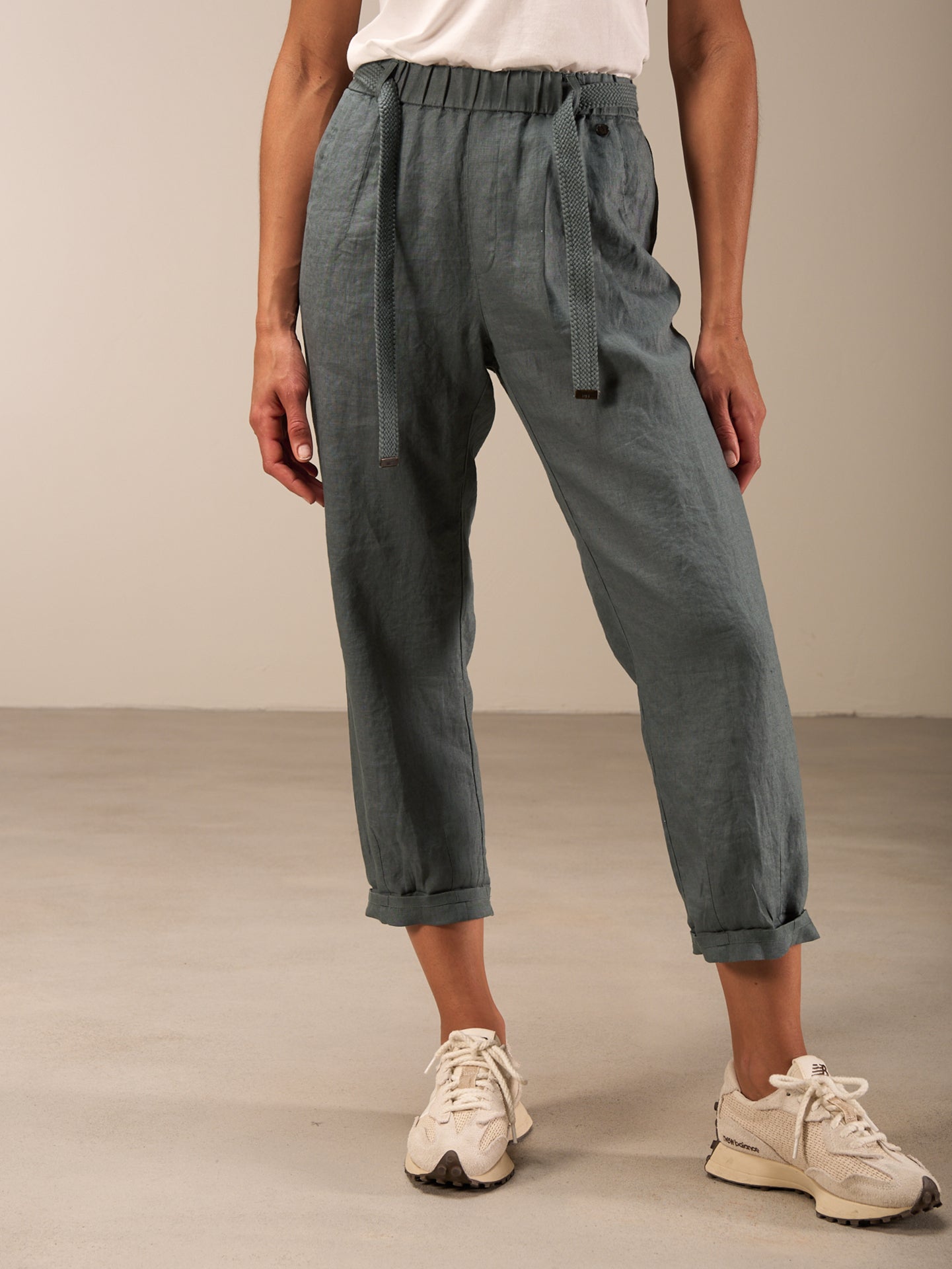 Pants with elastic waistband