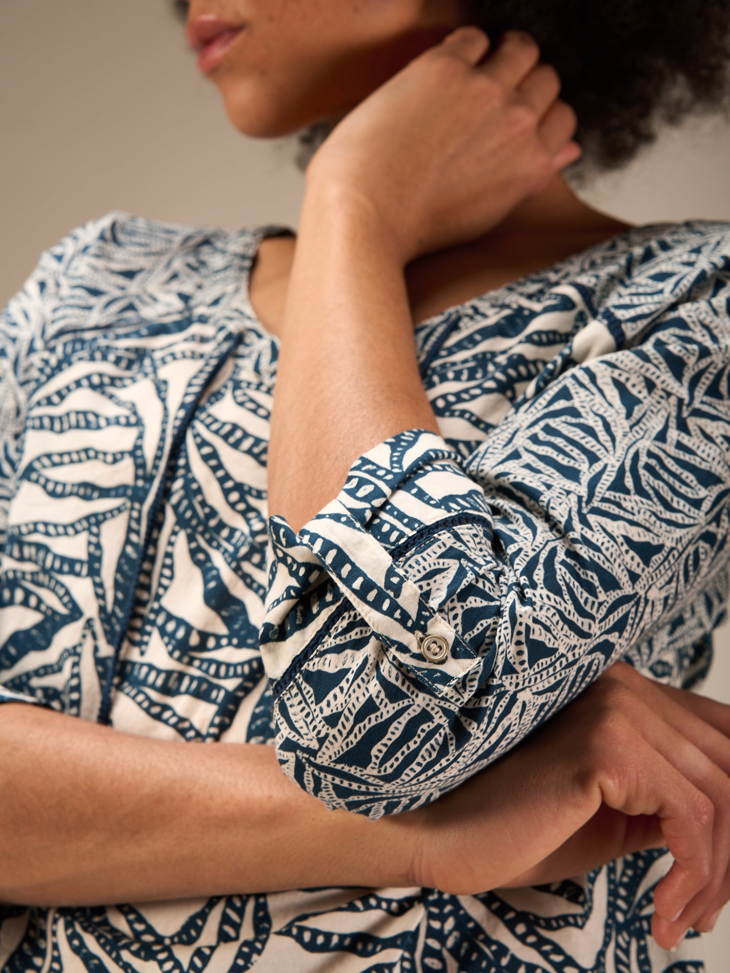 Bluse mit V-Ausschnitt