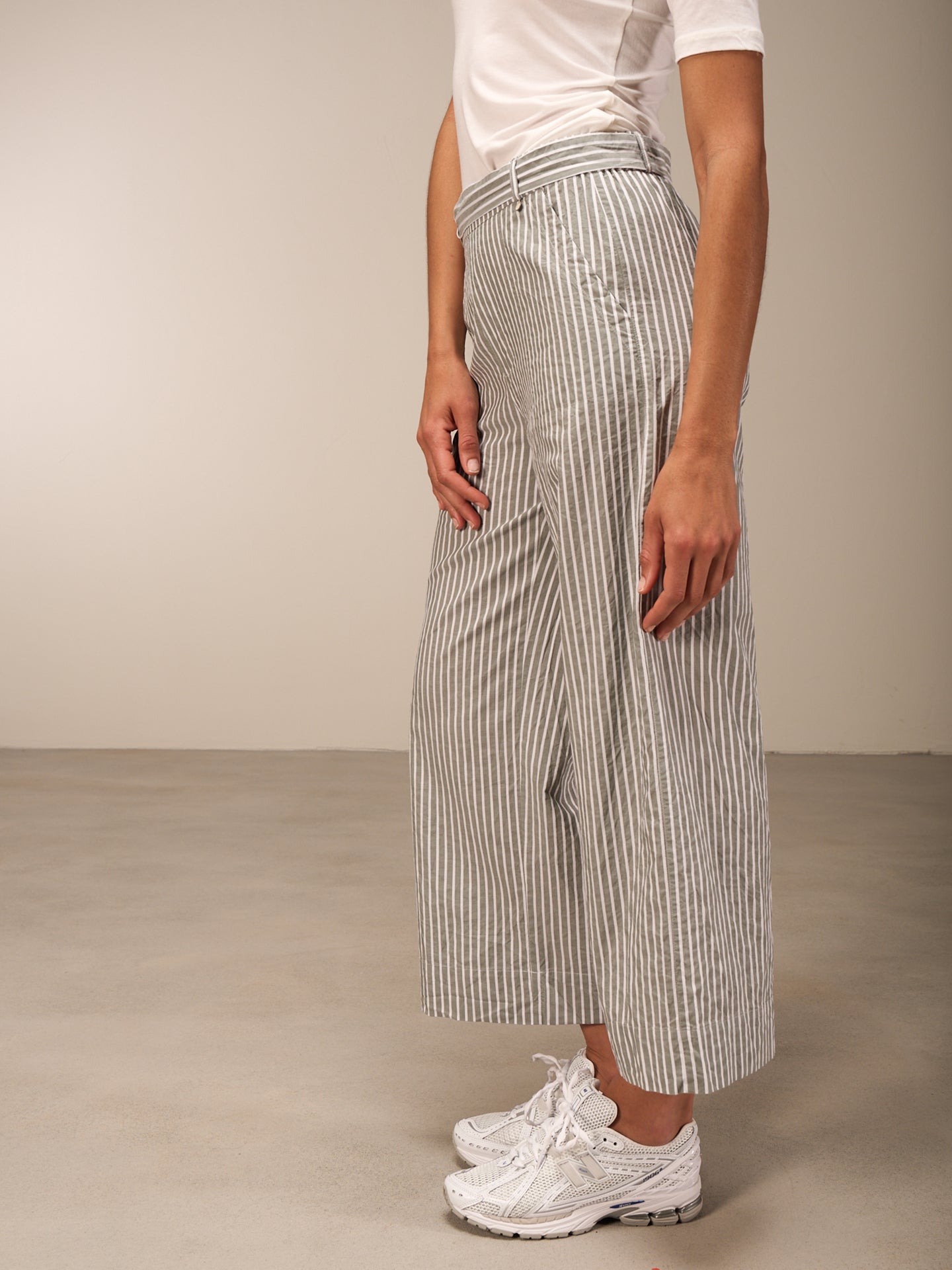 Pantaloni con cintura