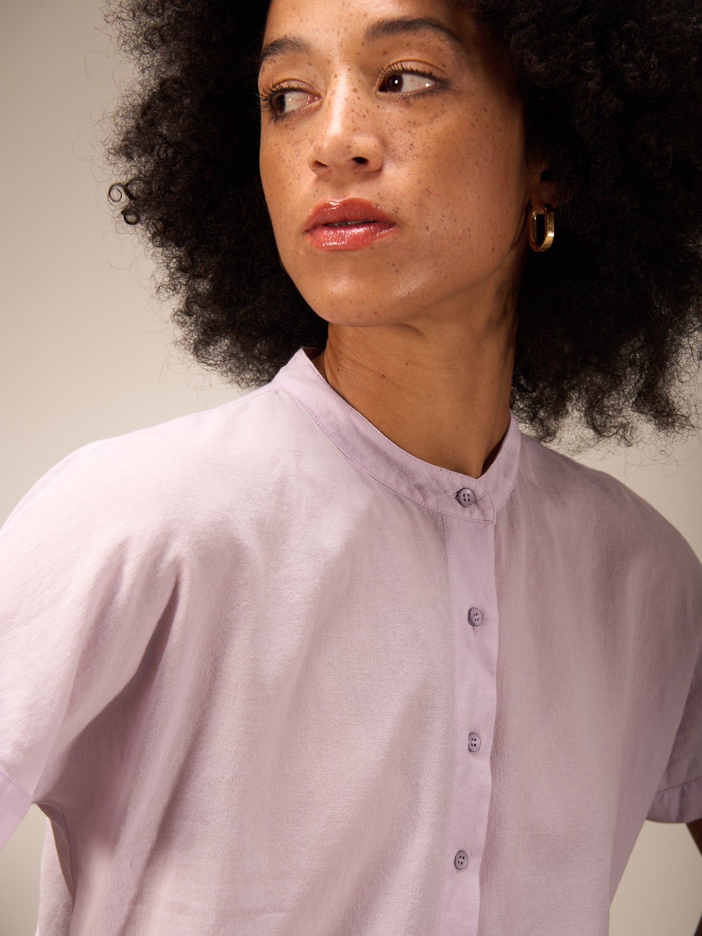 Short-sleeved blouse