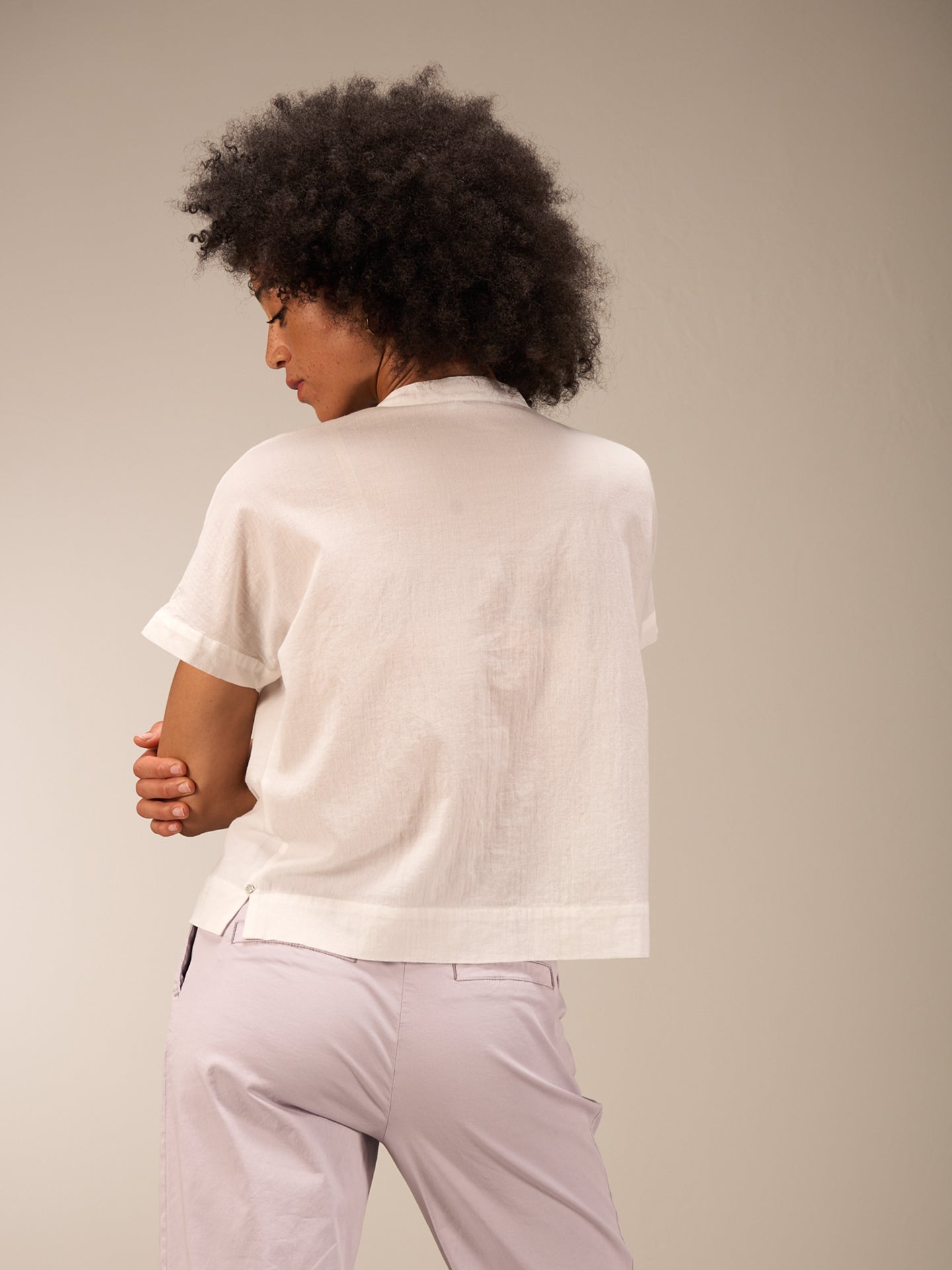 Short-sleeved blouse