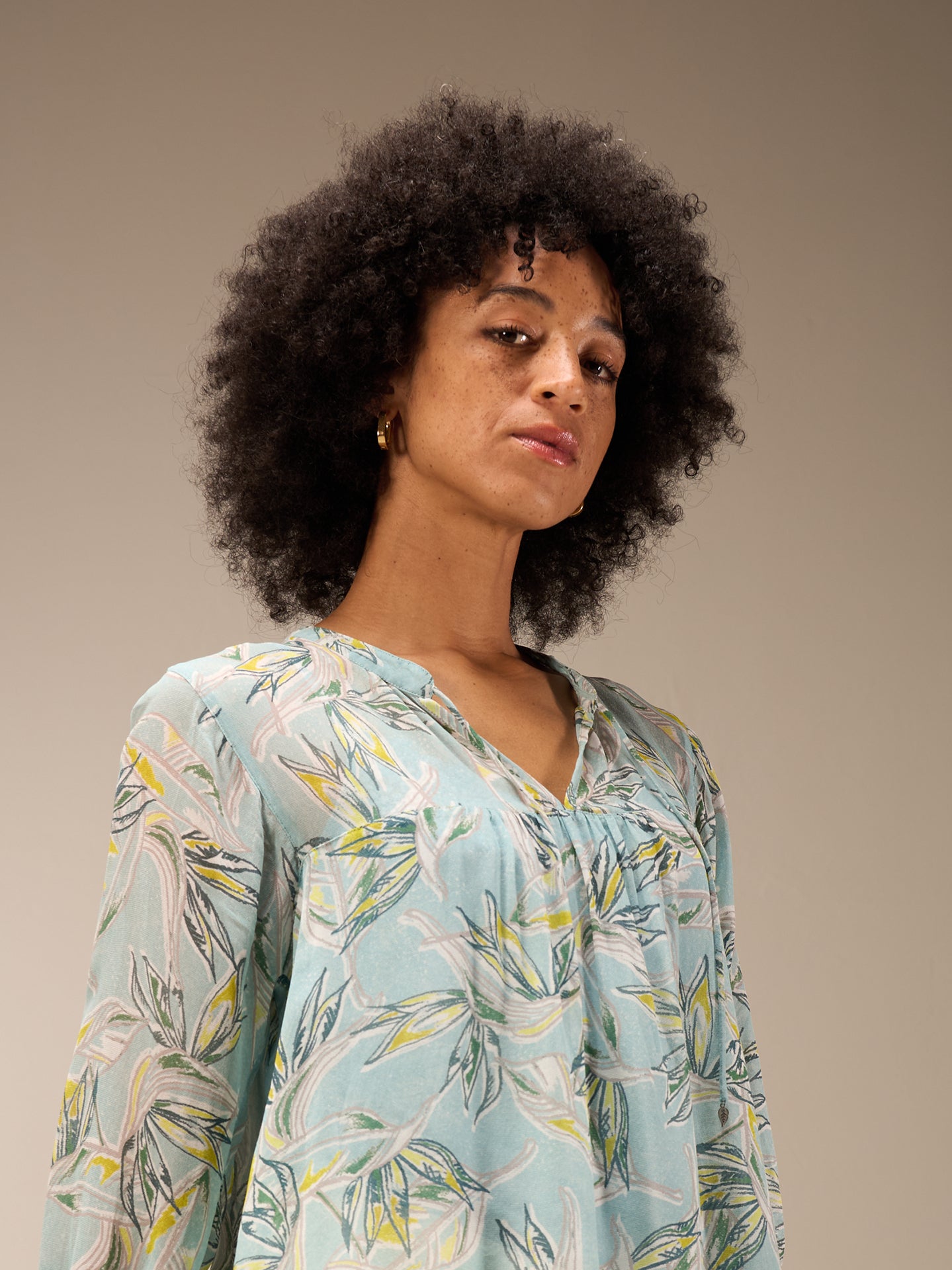 Blouse with flounce