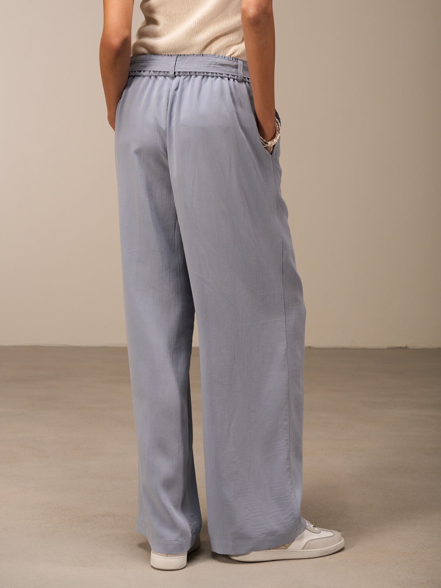 pantalon avec ceinture