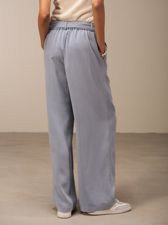 Hose mit Gürtel