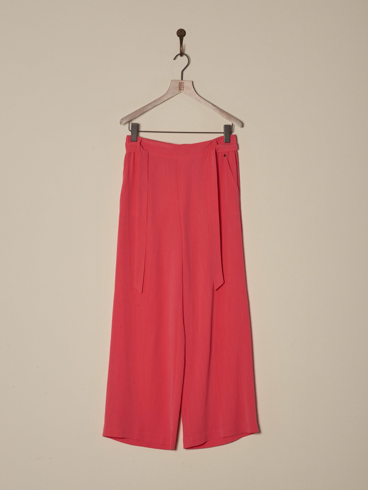 Pantaloni con cintura