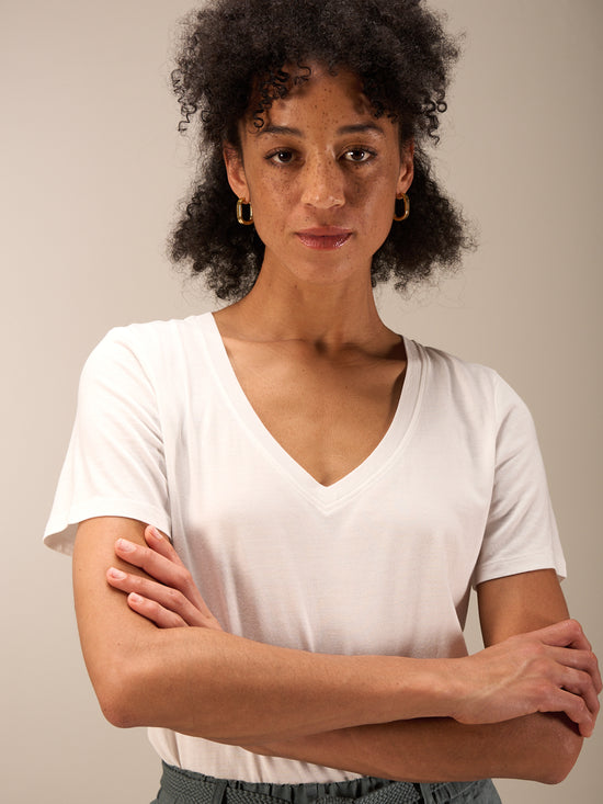 Shirt mit angeschnittenen Ärmeln