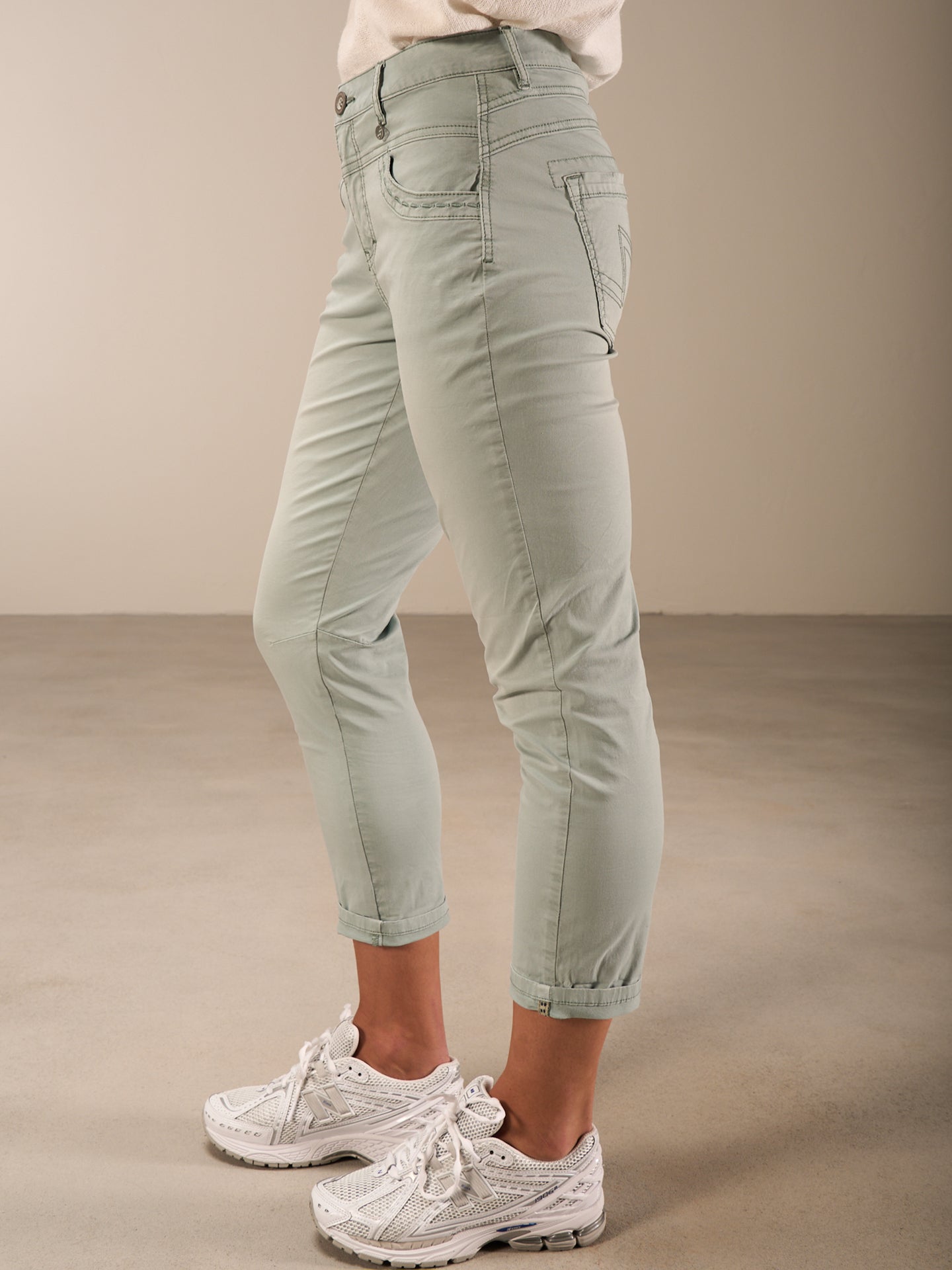 Tapered pants