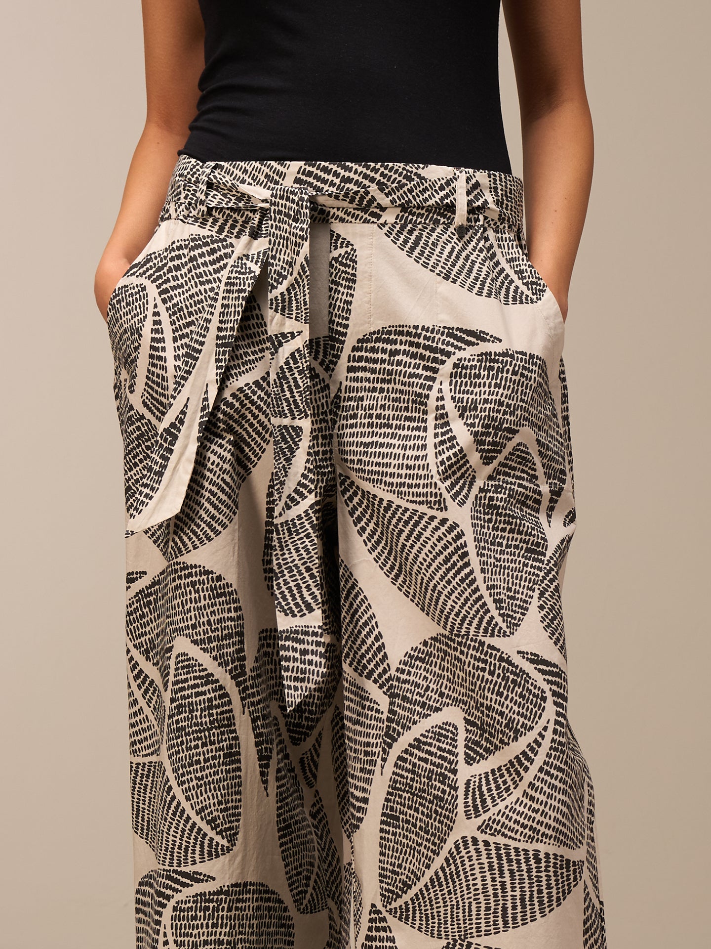 Printed pants