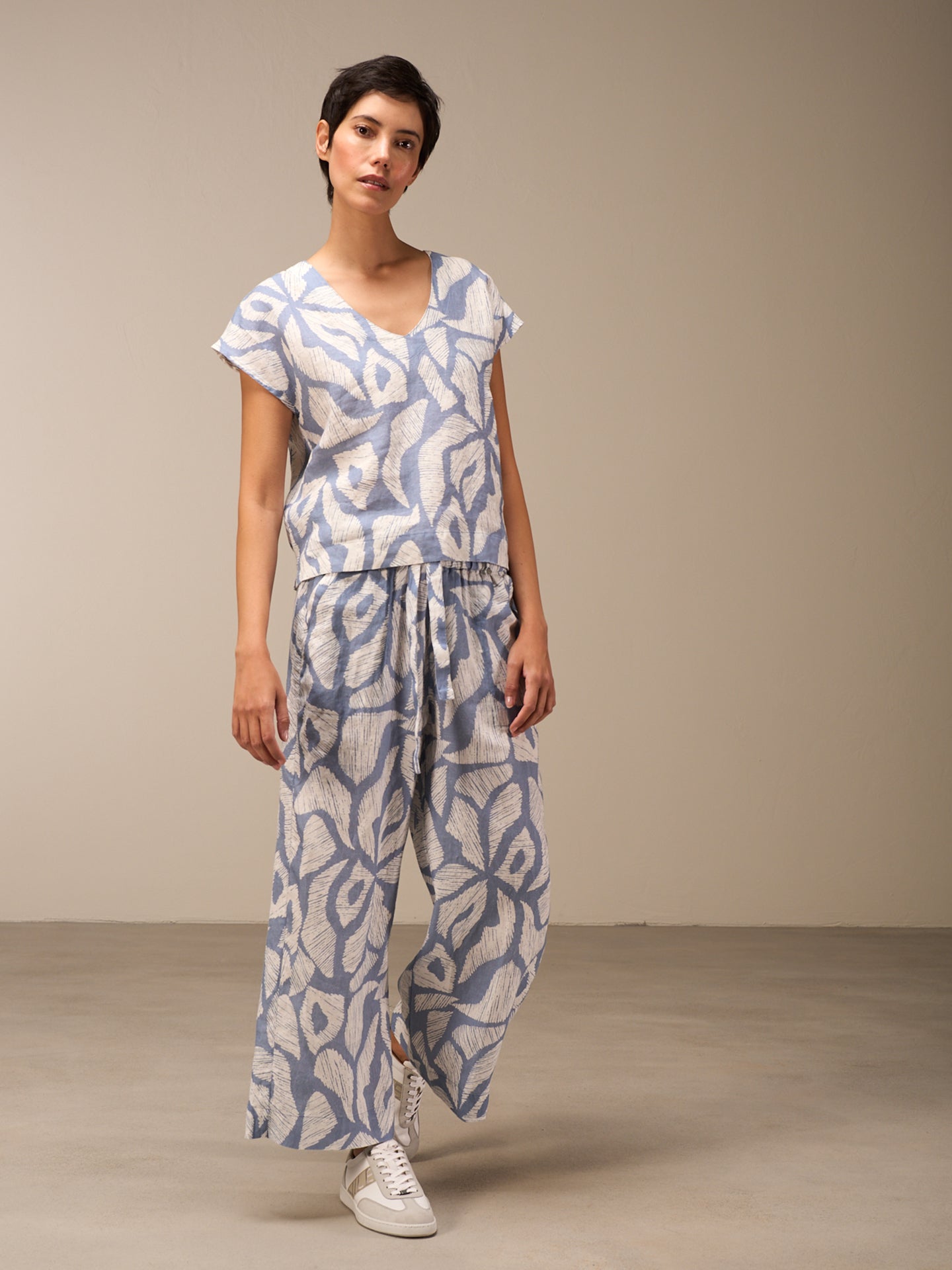 Pantaloni in lino
