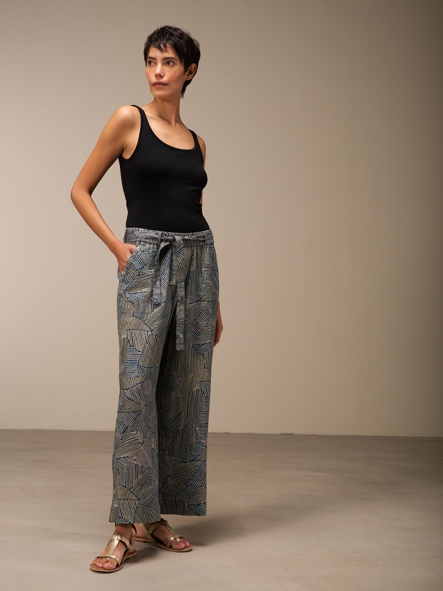 Pantaloni in lino