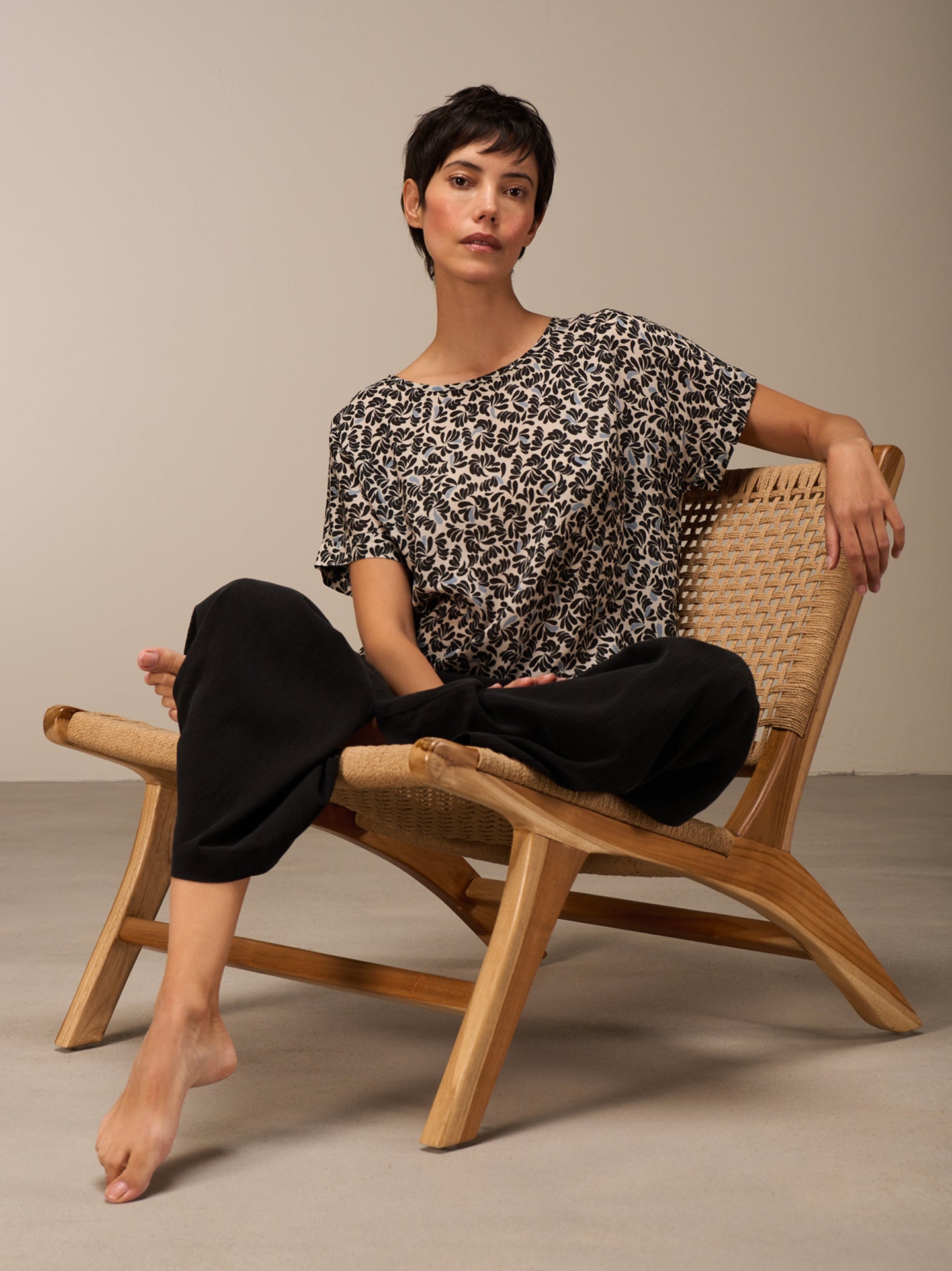 Blusa con scollo rotondo
