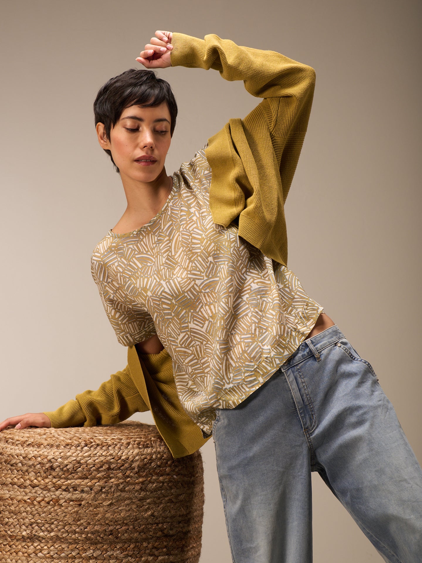 Blusa con scollo rotondo