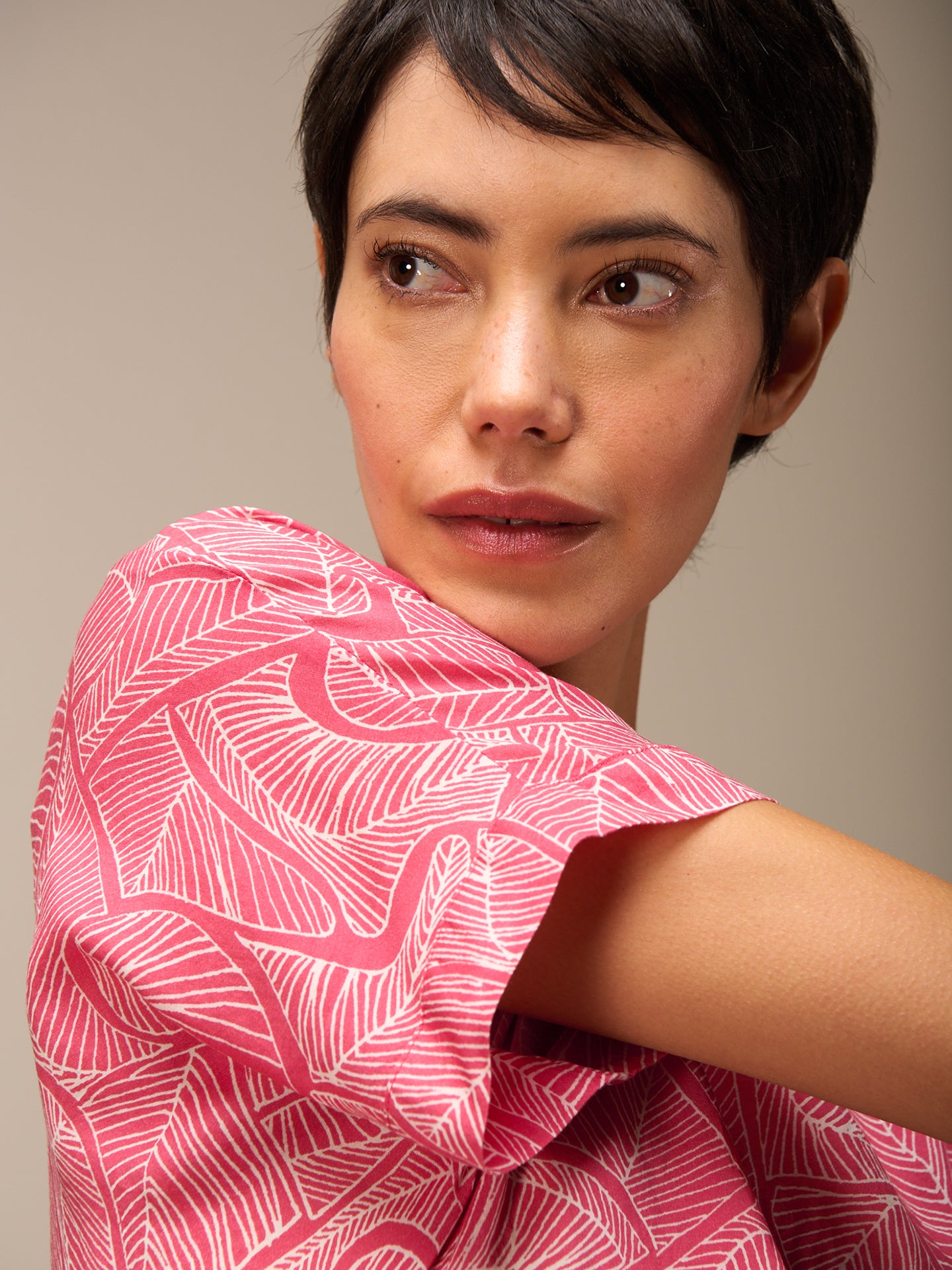 Blusa con scollo rotondo