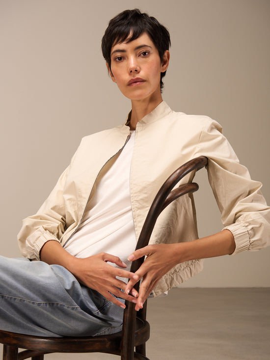 Jacket with stand-up collar
