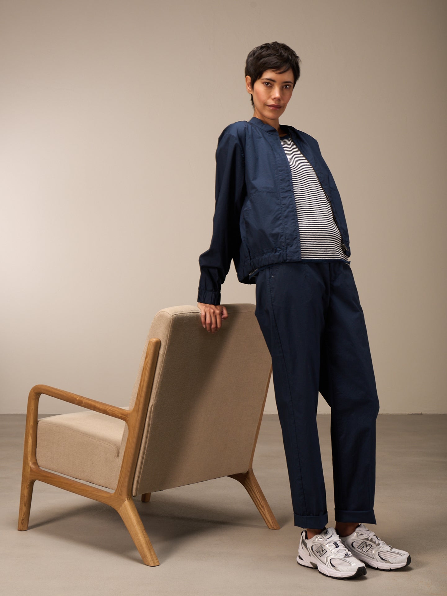 Jacket with stand-up collar