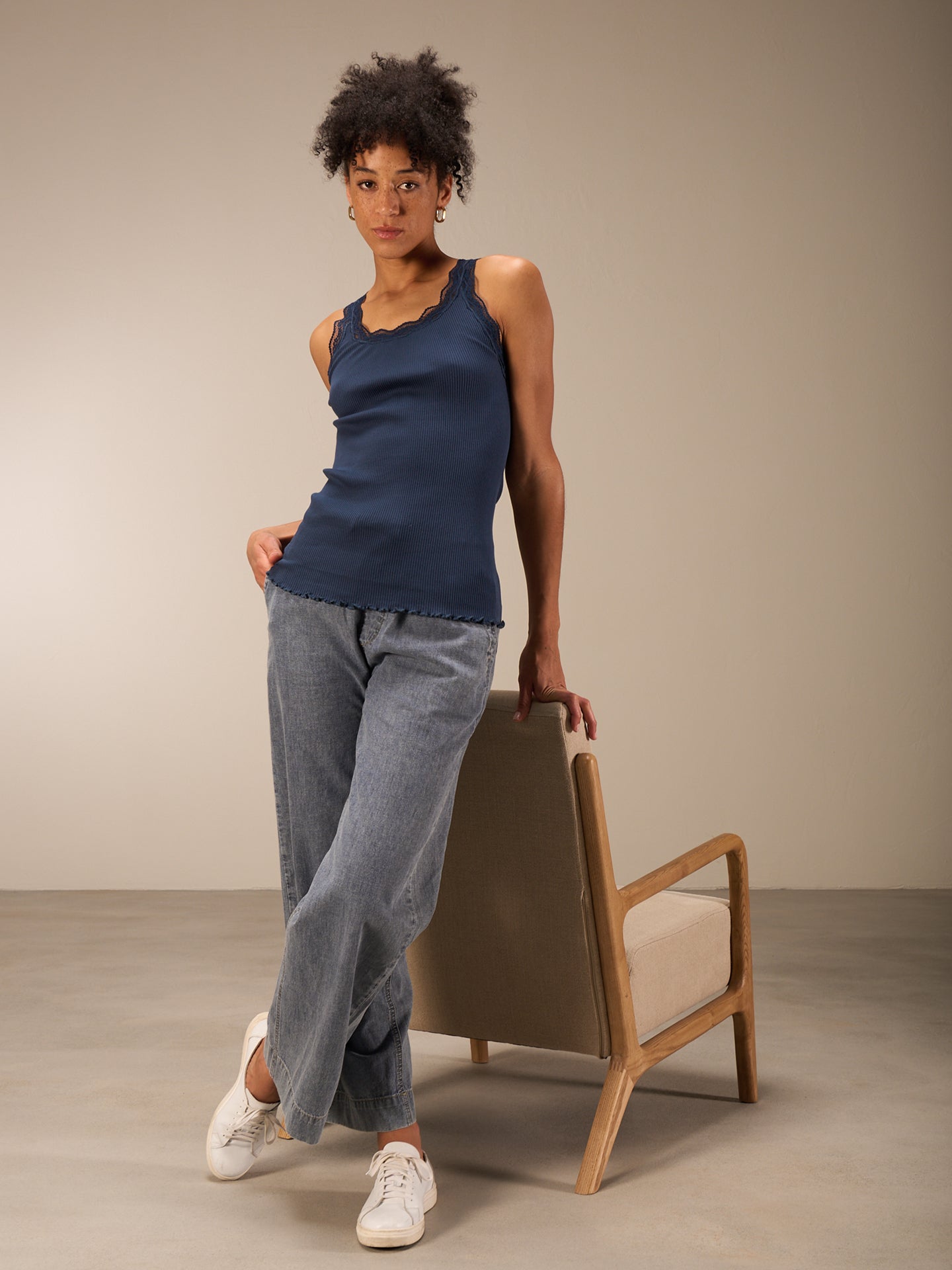 Top with wide straps